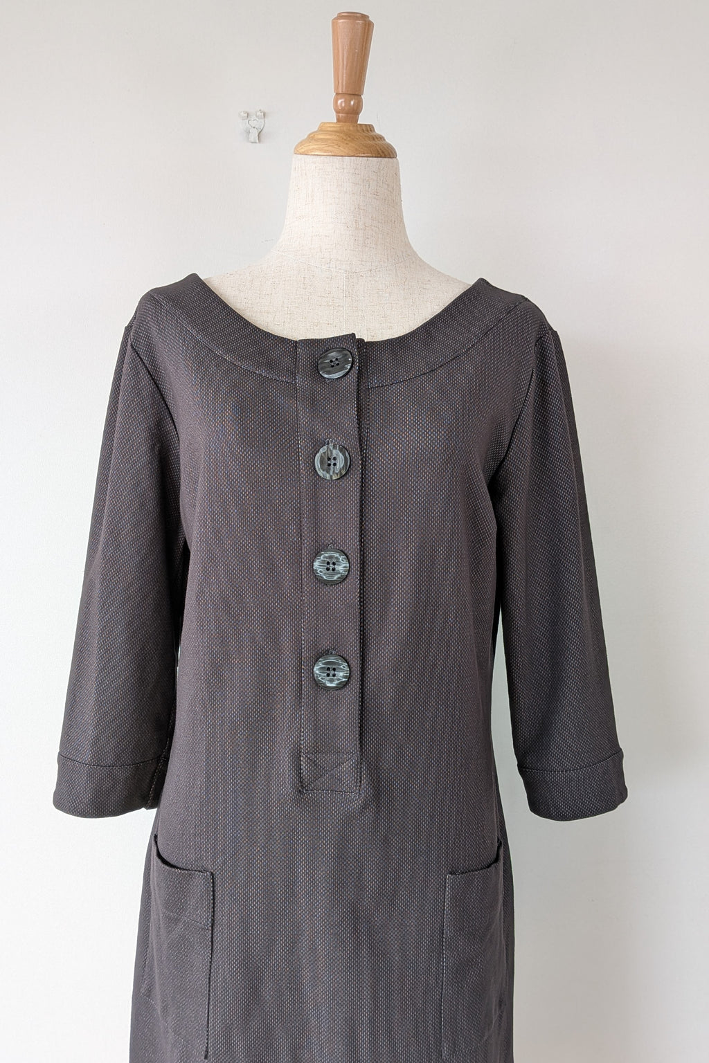 Made590 Charcoal Micro Dot Mod Shift Dress Size M