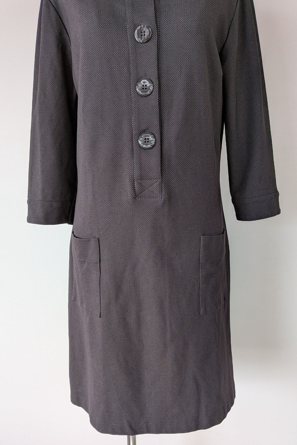 Made590 Charcoal Micro Dot Mod Shift Dress Size M
