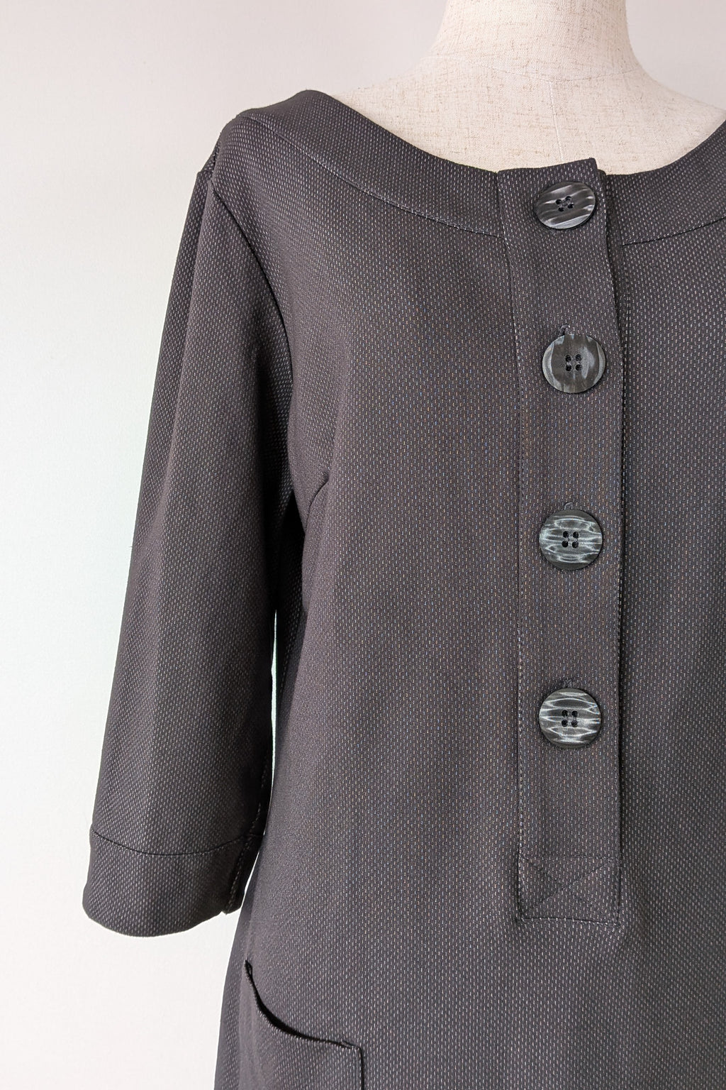 Made590 Charcoal Micro Dot Mod Shift Dress Size M