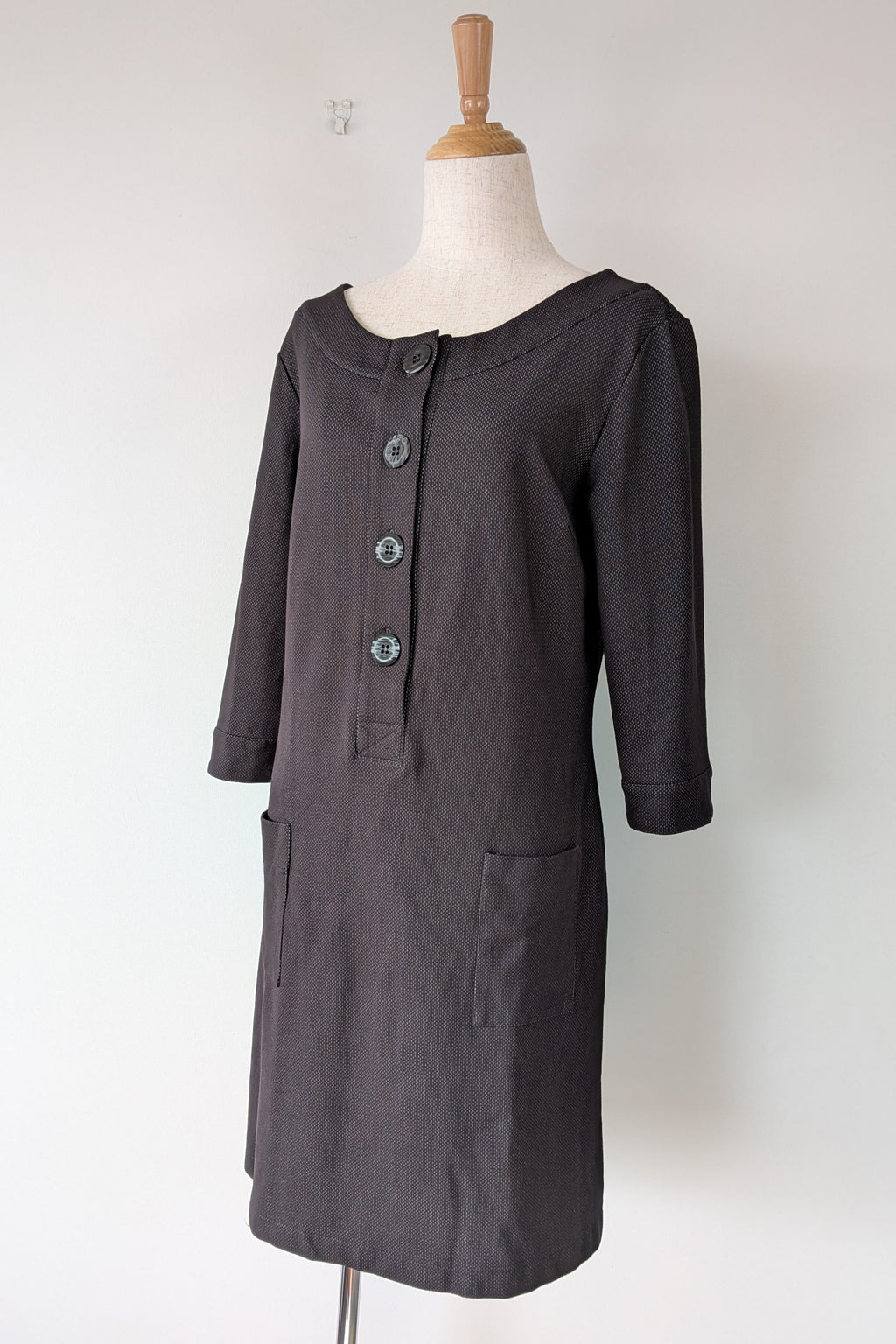 Made590 Charcoal Micro Dot Mod Shift Dress Size M