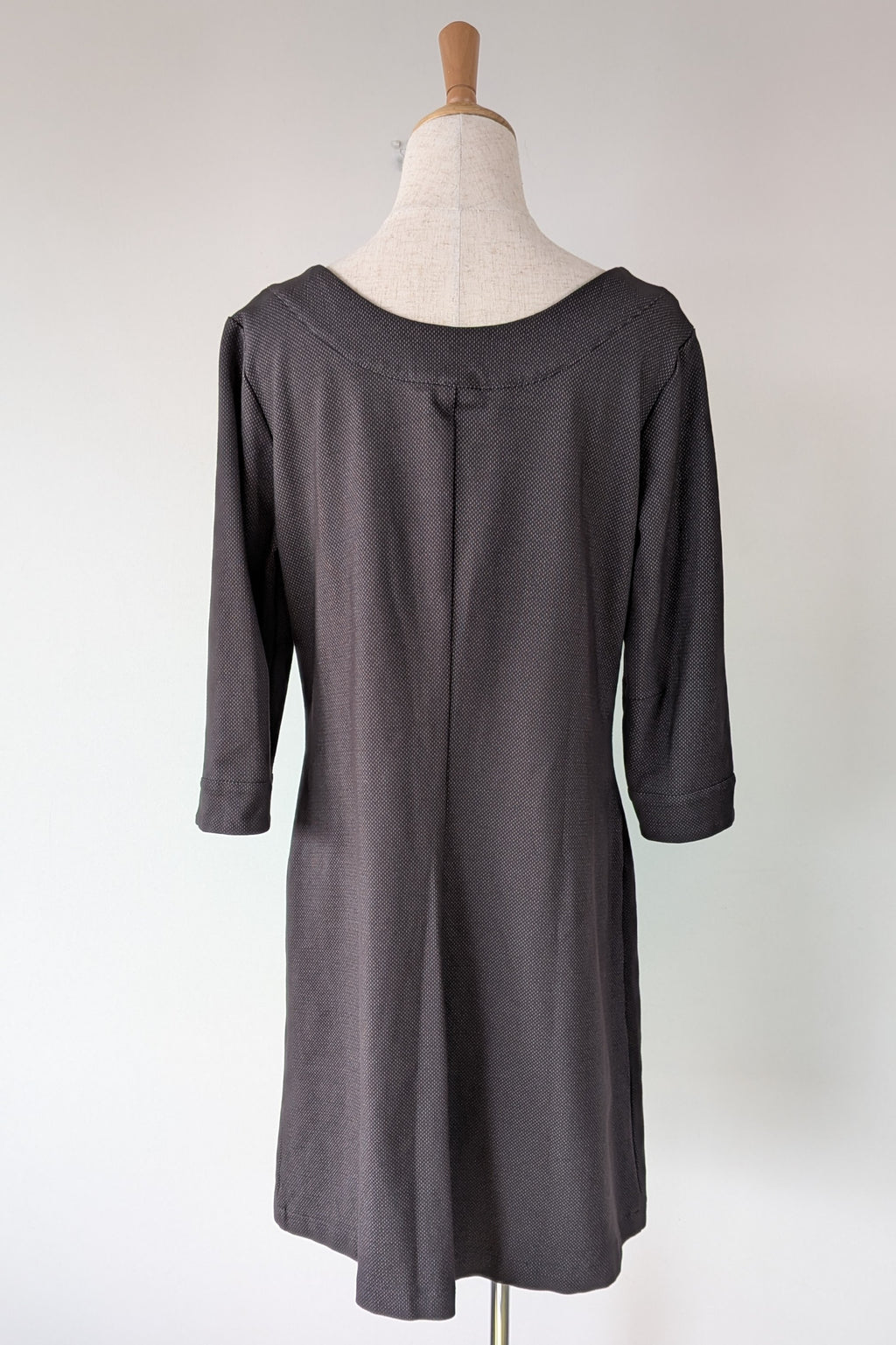 Made590 Charcoal Micro Dot Mod Shift Dress Size M
