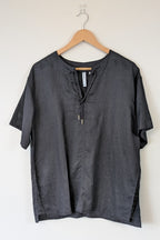 Commonry The Linen Short Sleeve Tunic Top in Black Size 10