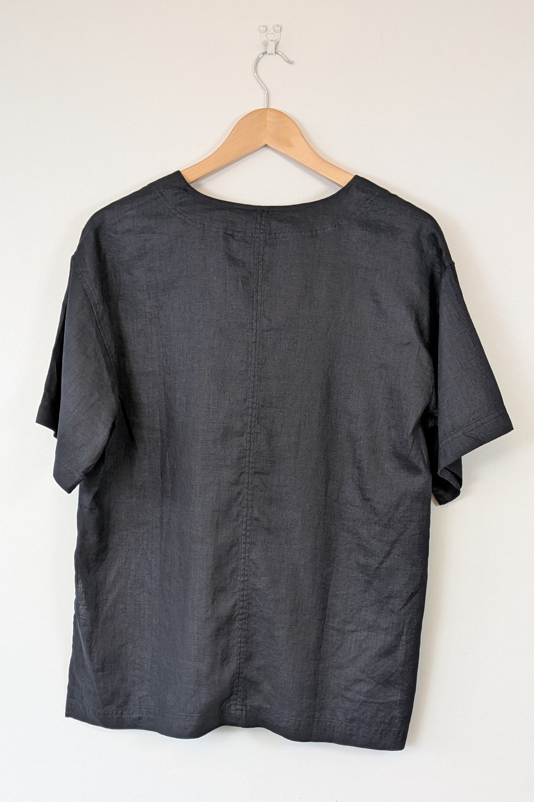 Commonry The Linen Short Sleeve Tunic Top in Black Size 10