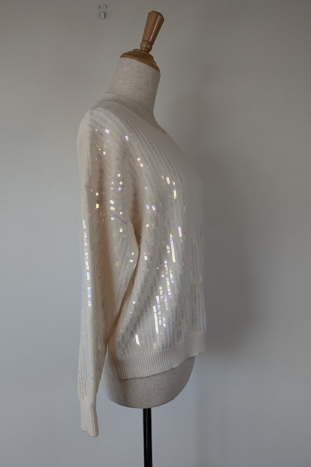 Vine Apparel White Wool Blend Iridescent Sequin Jumper Size M/L