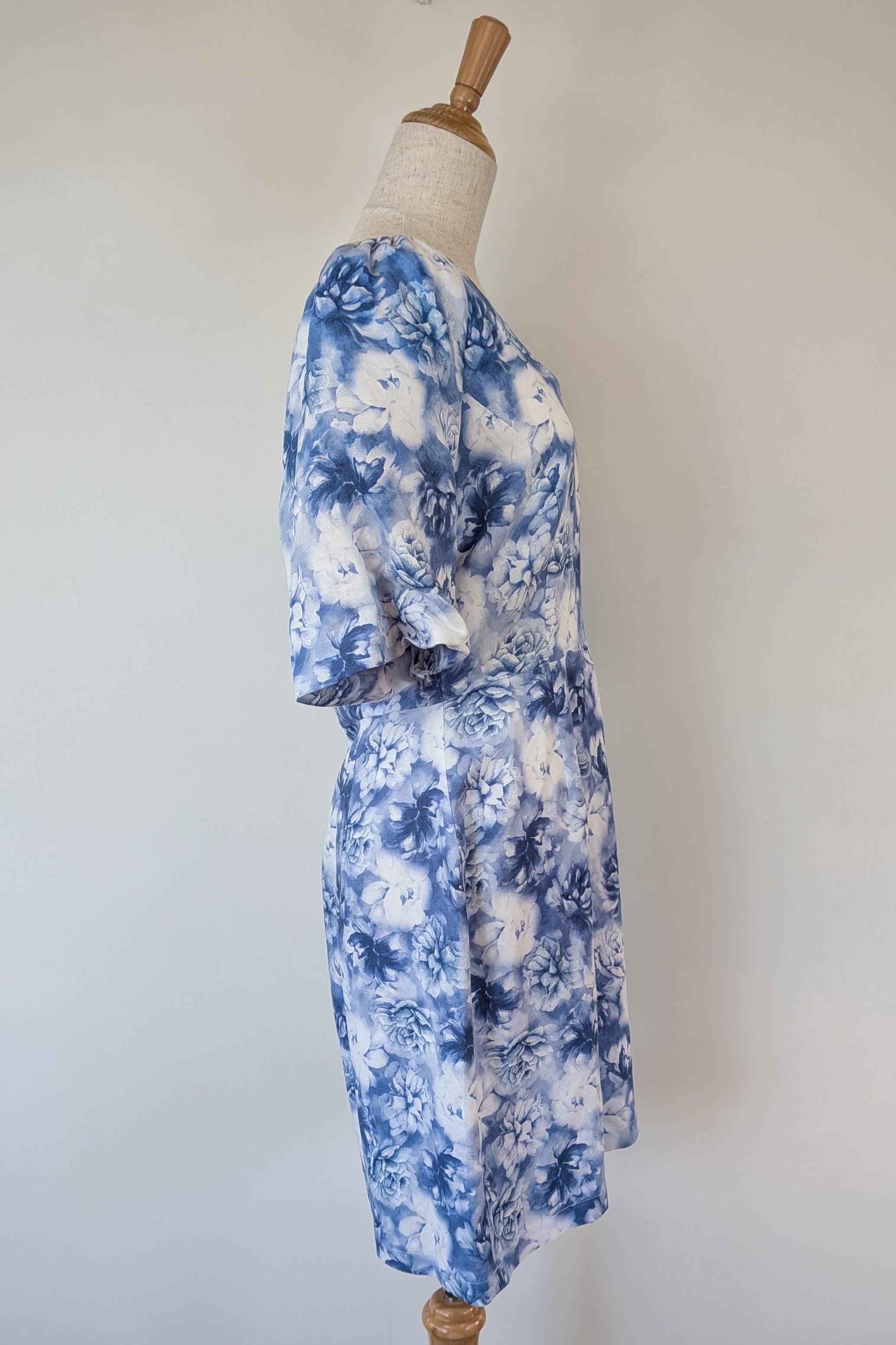 Tokito Blue & White Floral Puff Sleeve Dress Size 10