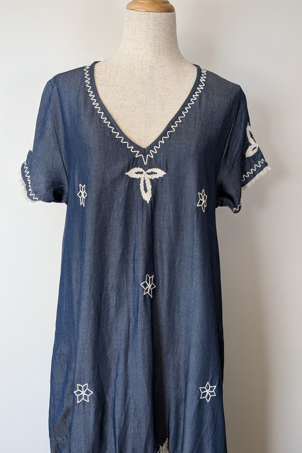 Ruby Yaya Denim Blue Embroidered Kaftan Dress Size M