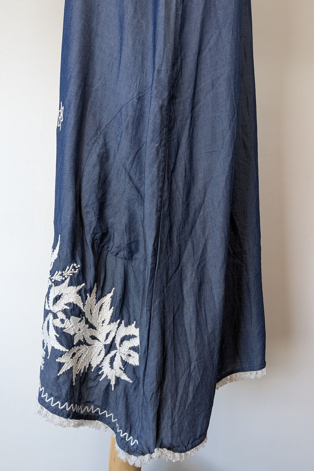 Ruby Yaya Denim Blue Embroidered Kaftan Dress Size M