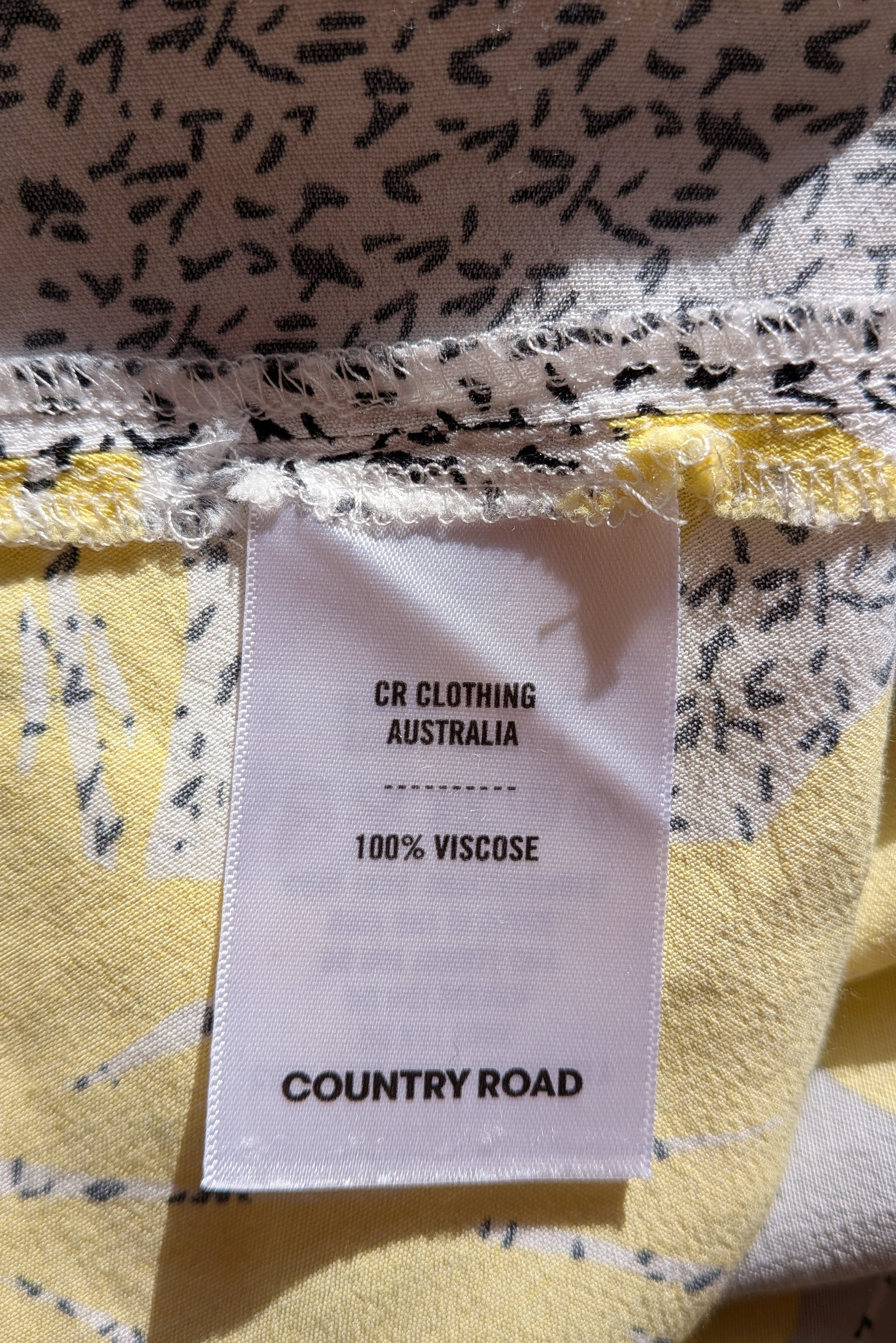 Country Road Tropical Print Woven Top Size M