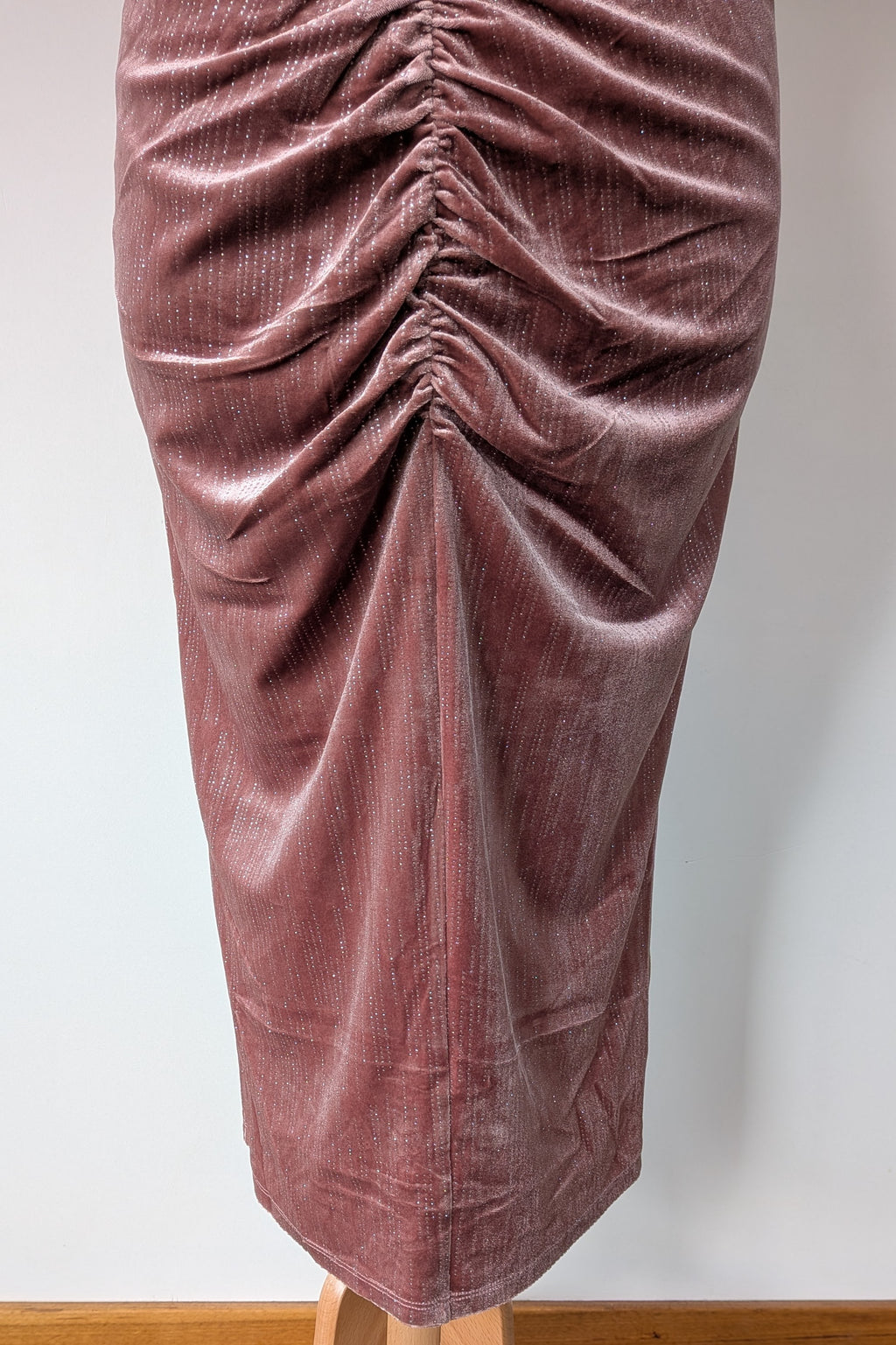 City Chic Jayla Cold Shoulder Velvet Rose Dress Size M
