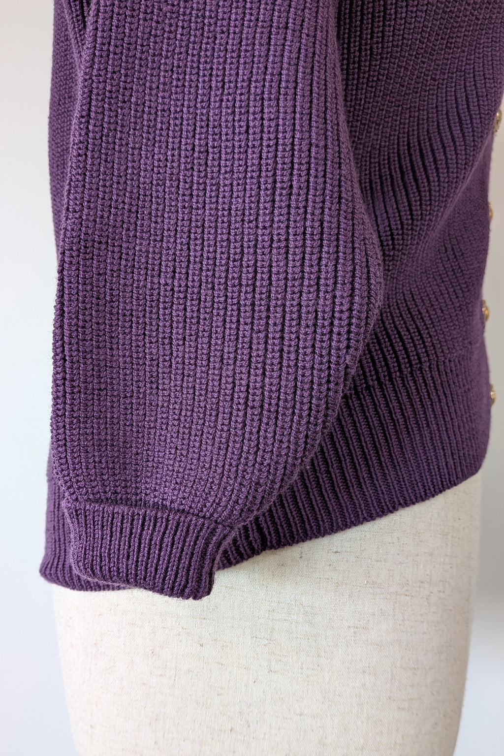 Vintage 80s Casaveen Pure New Wool Purple Cardigan (Made in Tasmania) Size 14