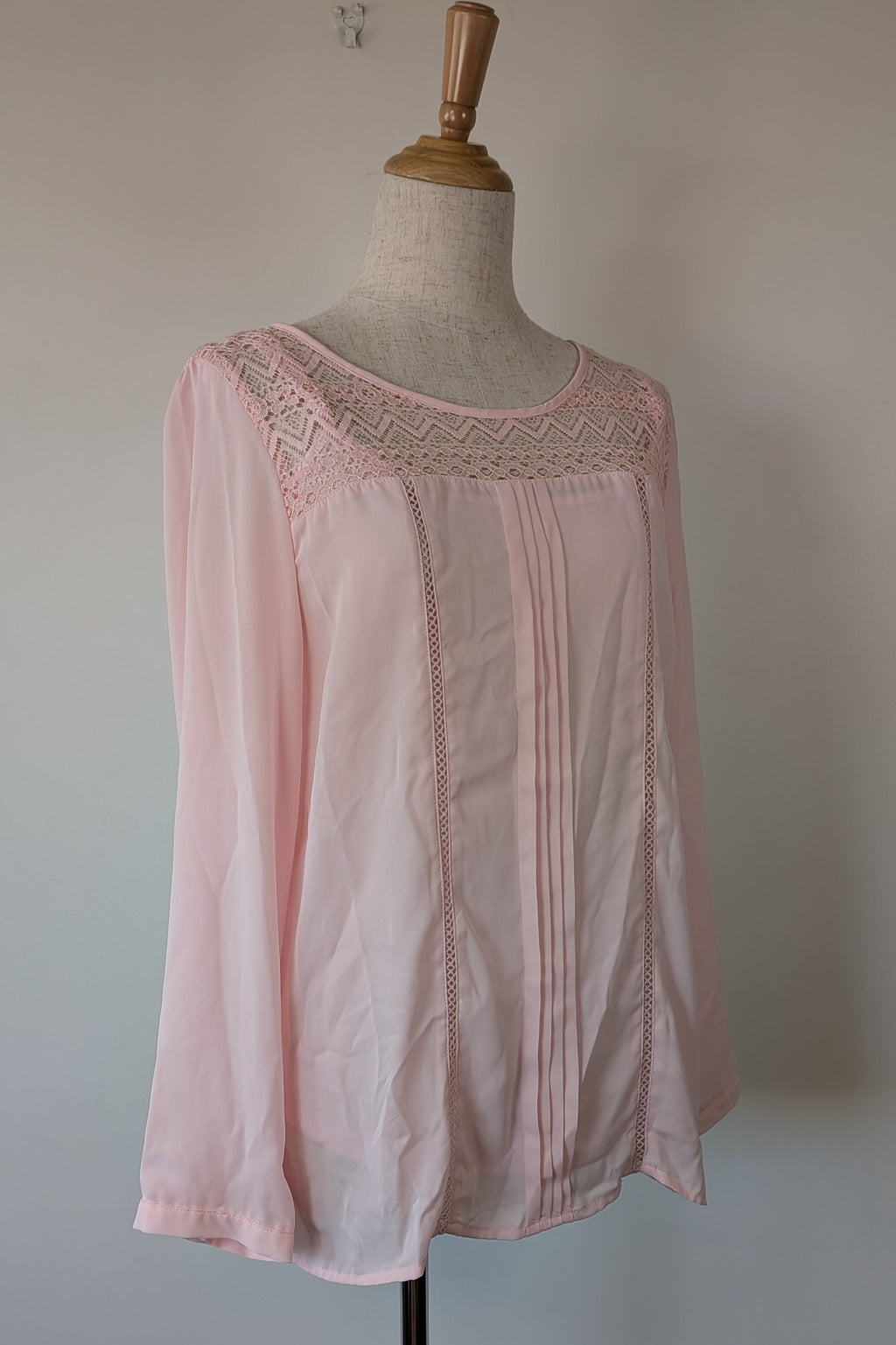 Liz Jordan Designer Collection Rue De Renne Pink Lace Trim Top Size 14 BNWT RRP $99.95
