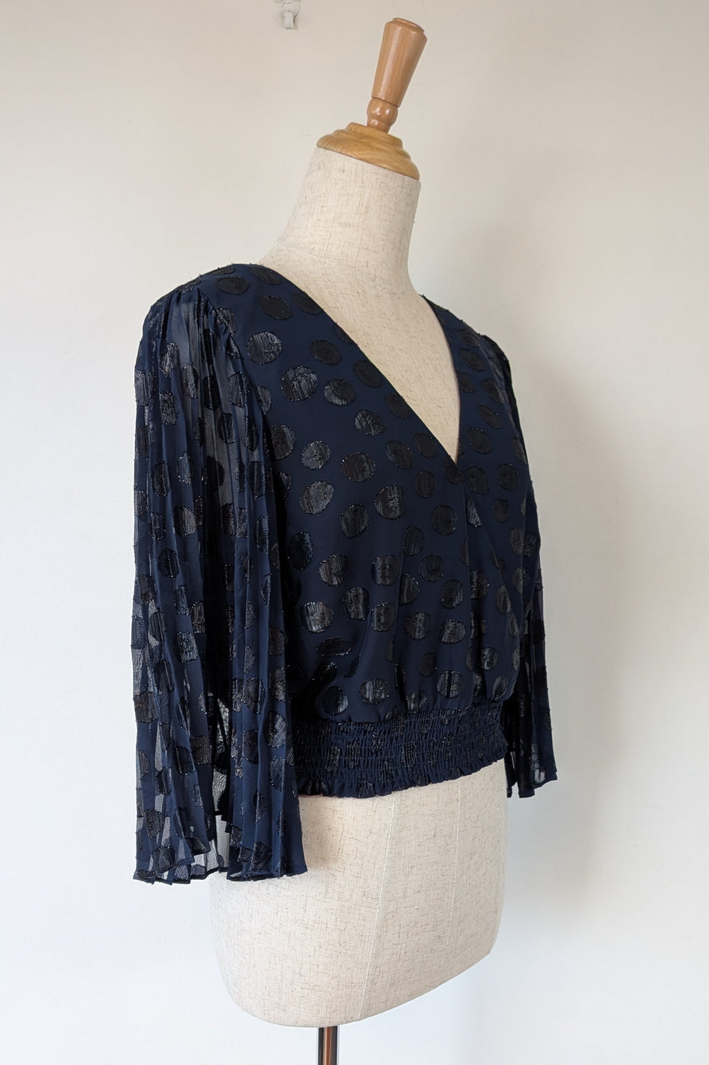 Wayne Cooper Navy Black Polka Dot Pleated Fan Sleeve Wrap Top Size 10