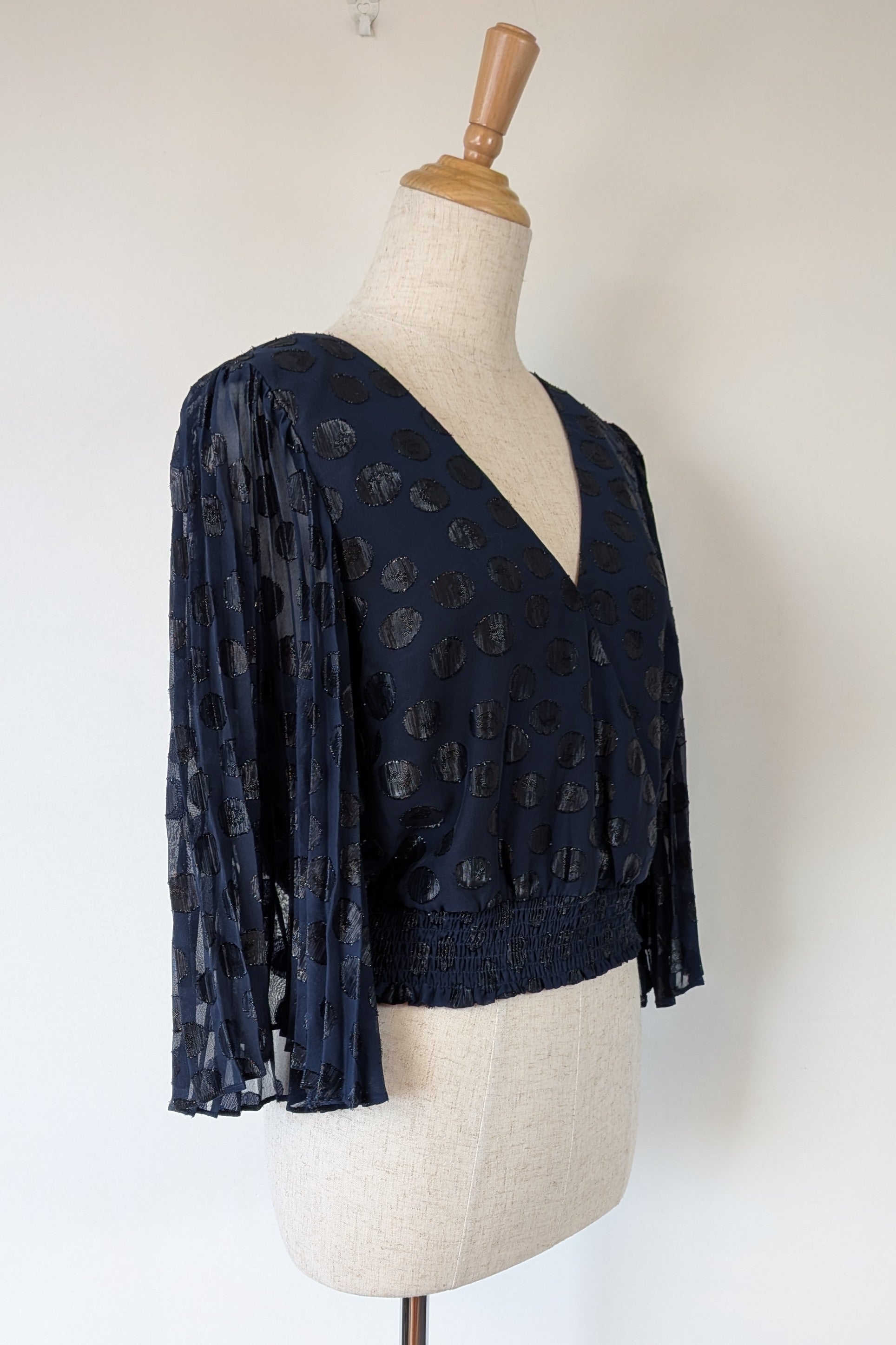 Wayne Cooper Navy Black Polka Dot Pleated Fan Sleeve Wrap Top Size 10