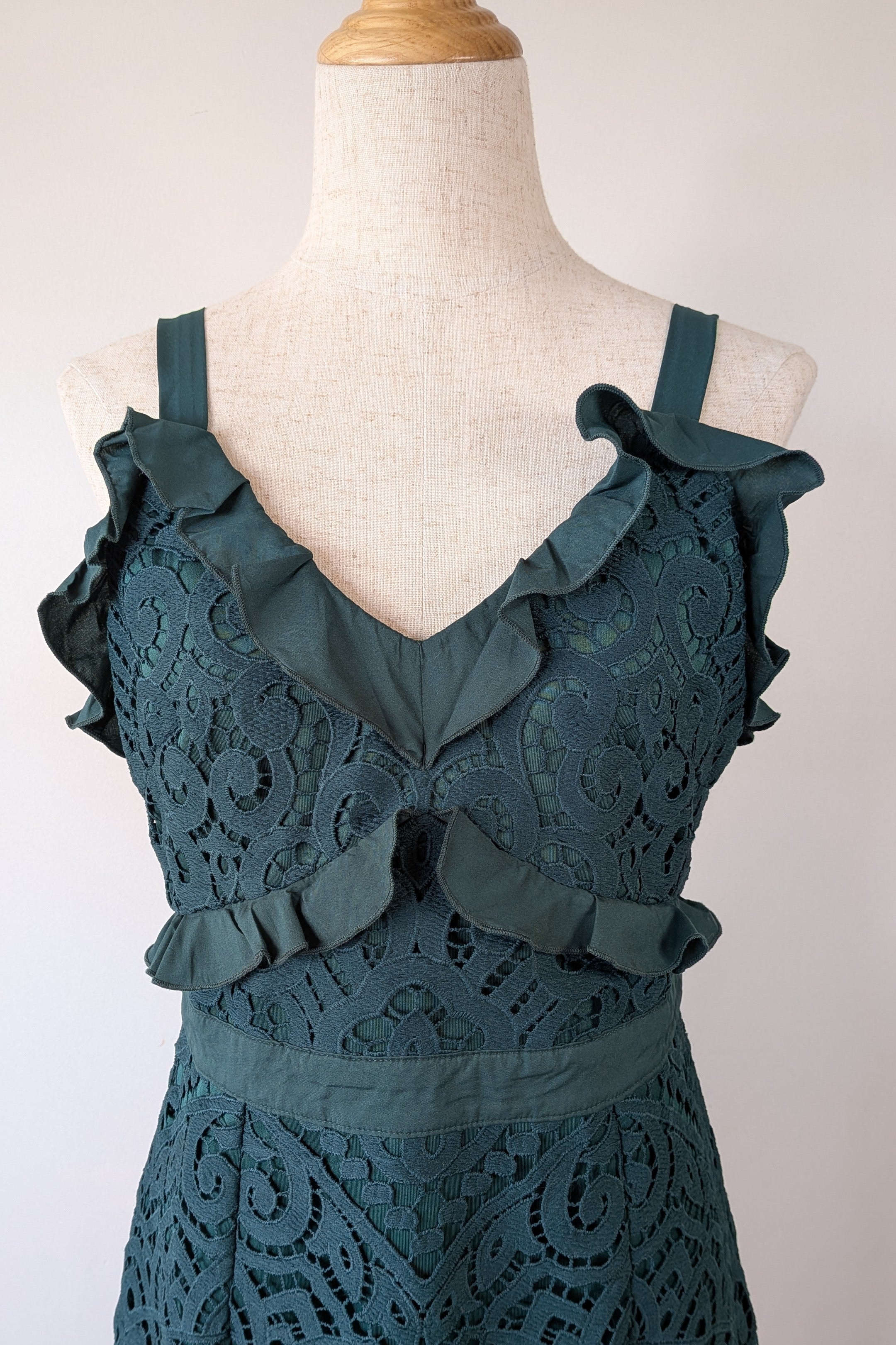 Two Sisters The Label Leanne Lace Midi Dress in Emerald Green Size 10 Brand New With Tags RRP $149