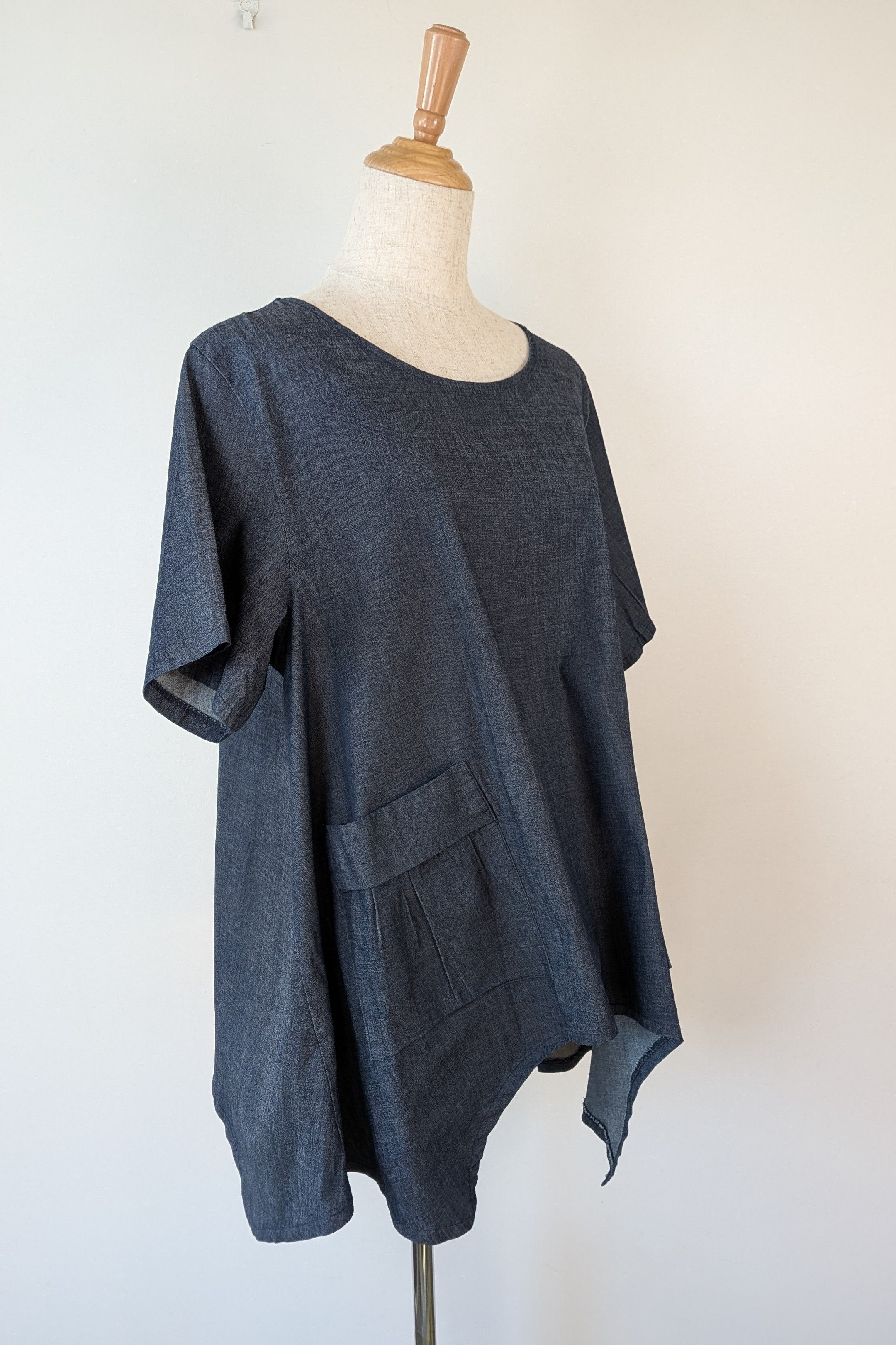 158C Blue Denim Cotton Blend Top in One Size