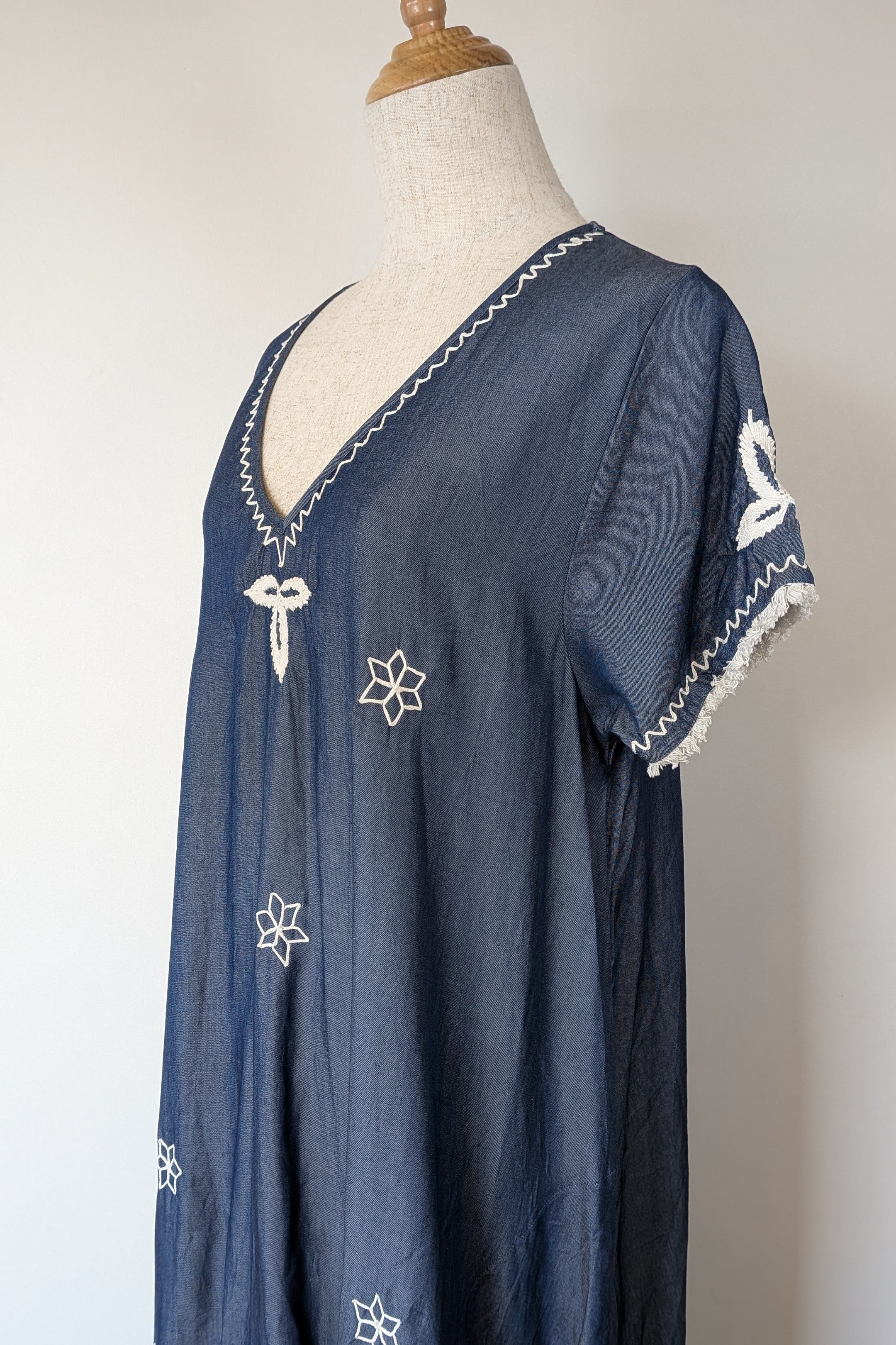 Ruby Yaya Denim Blue Embroidered Kaftan Dress Size M