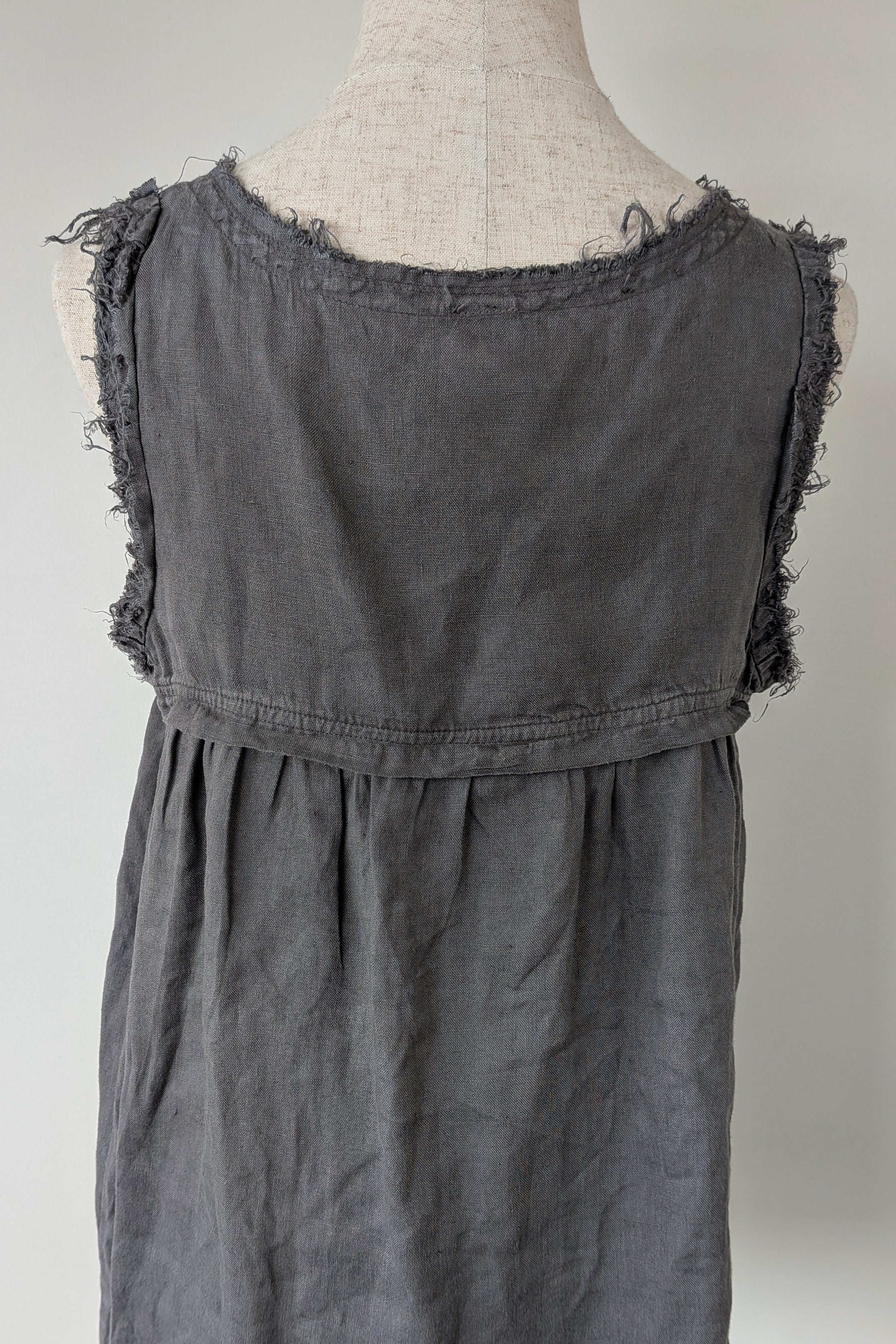 Montaigne Grey Pur Frayed Singlet Top in Linen Size S