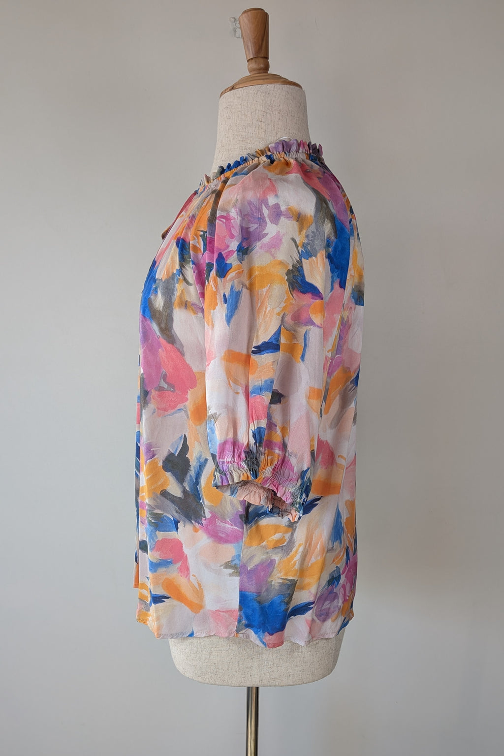 Blue Illusion Painterly Floral Print Peasant Shirt Size L