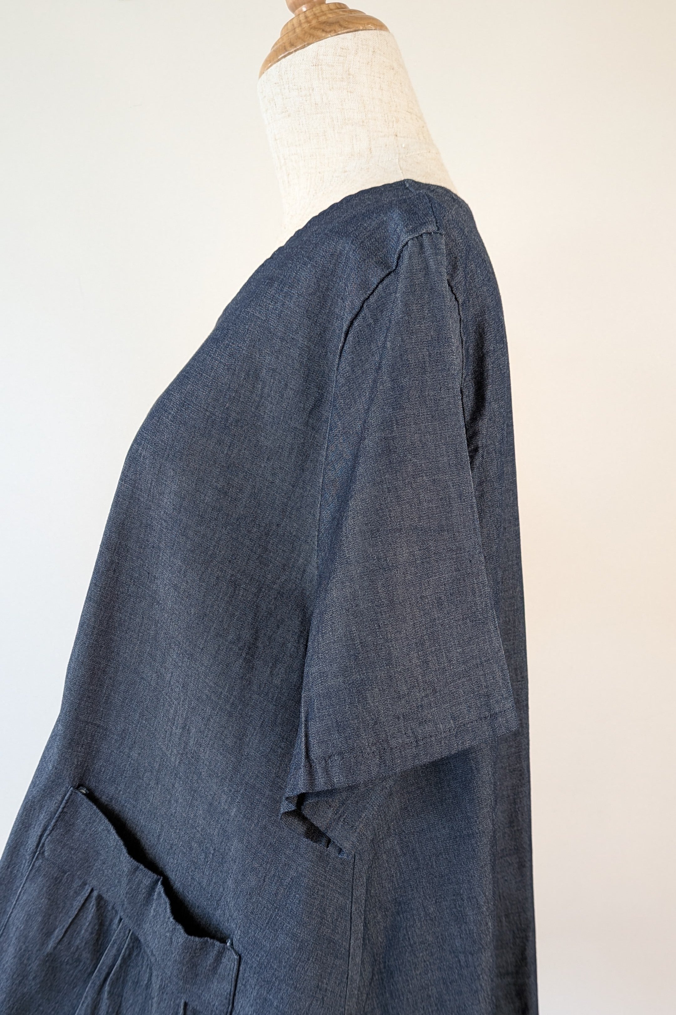 158C Blue Denim Cotton Blend Top in One Size