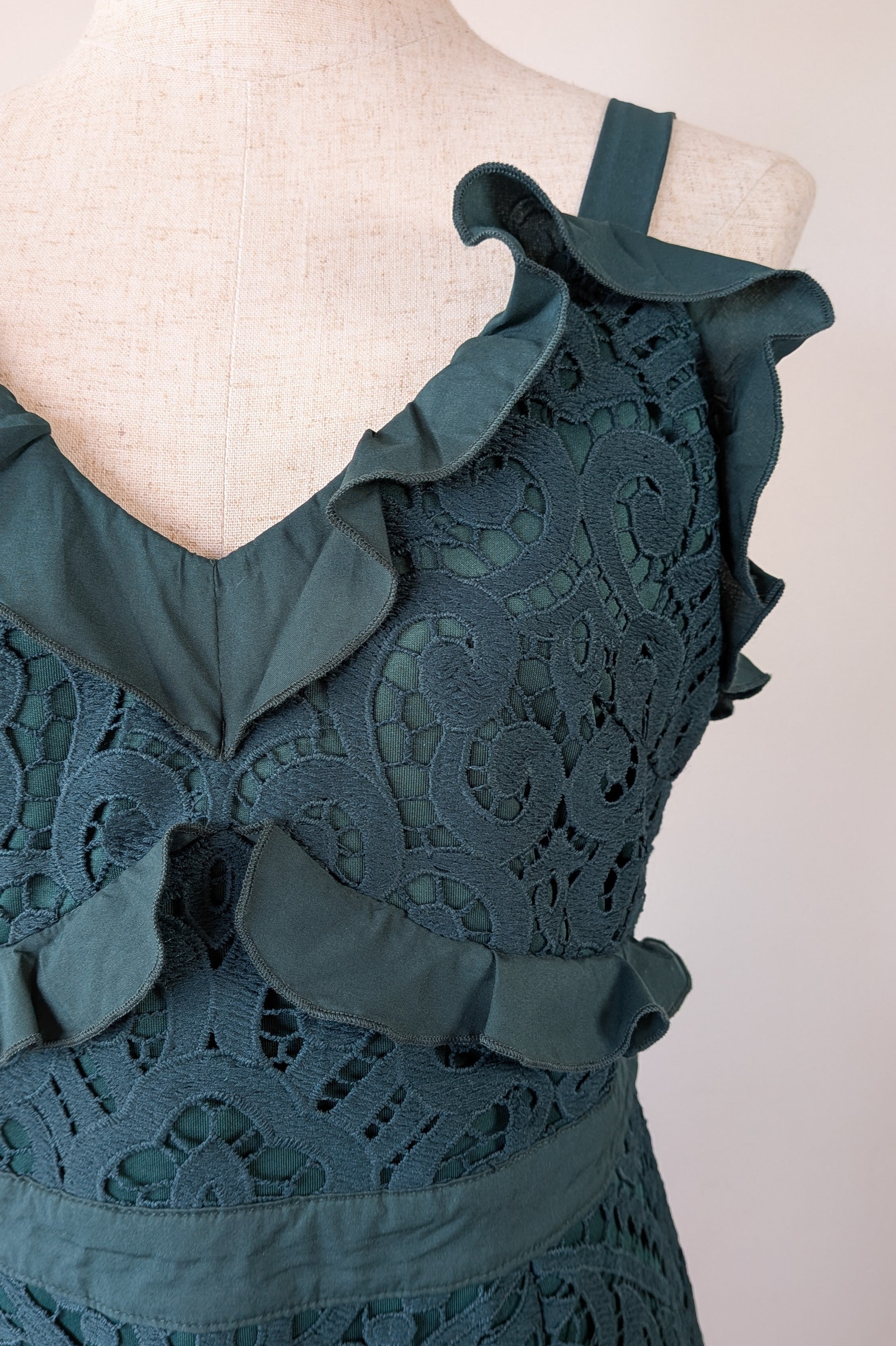 Two Sisters The Label Leanne Lace Midi Dress in Emerald Green Size 10 Brand New With Tags RRP $149