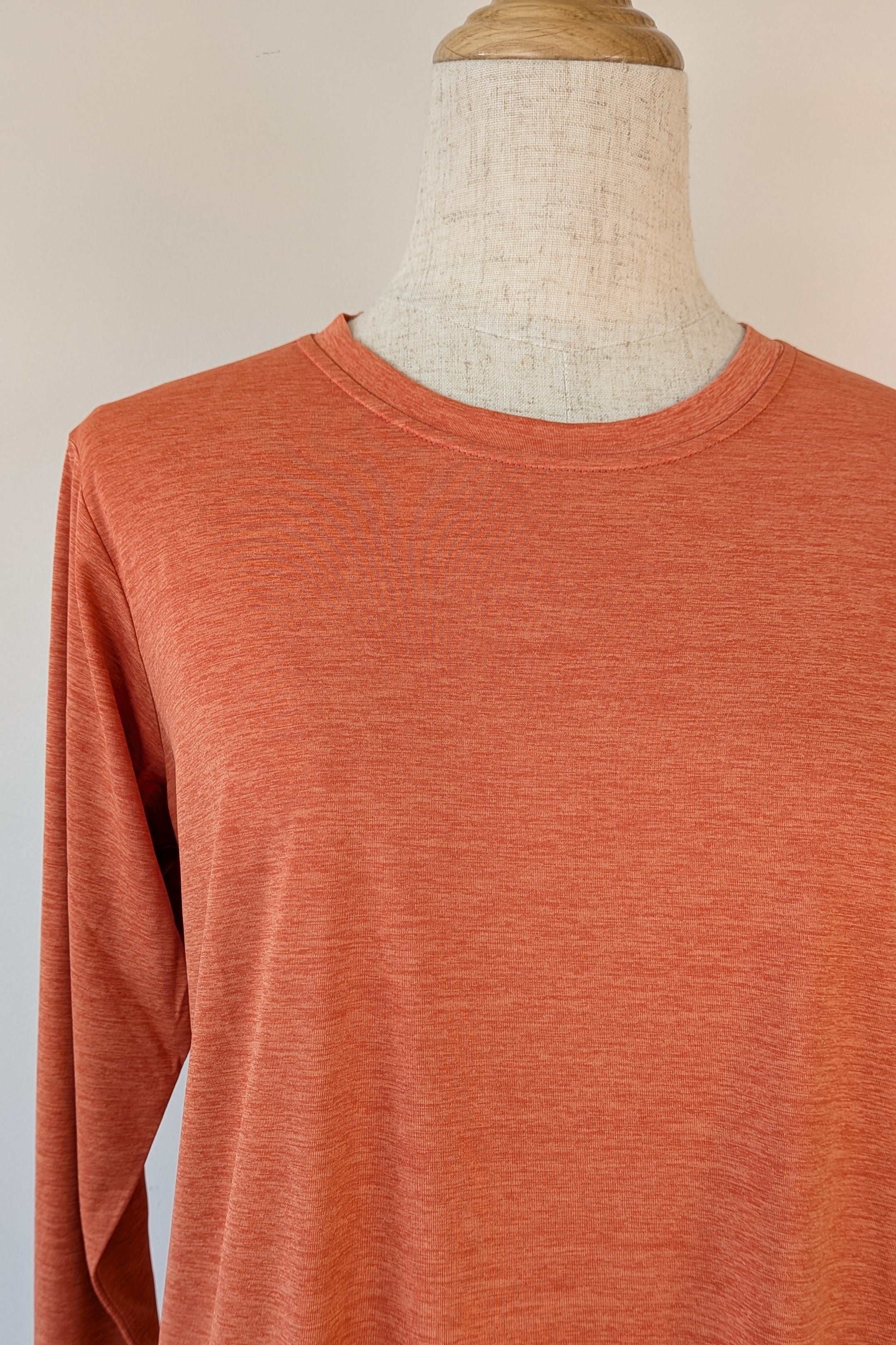 Patagonia Long Sleeved Capilene Cool Daily Shirt in Quartz Coral Size M Brand New With Tags RRP $79.95