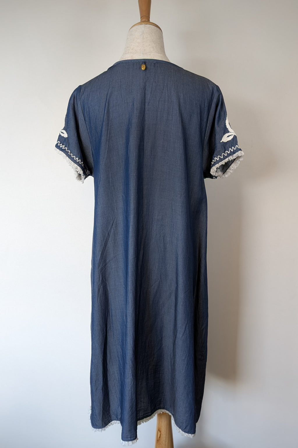 Ruby Yaya Denim Blue Embroidered Kaftan Dress Size M