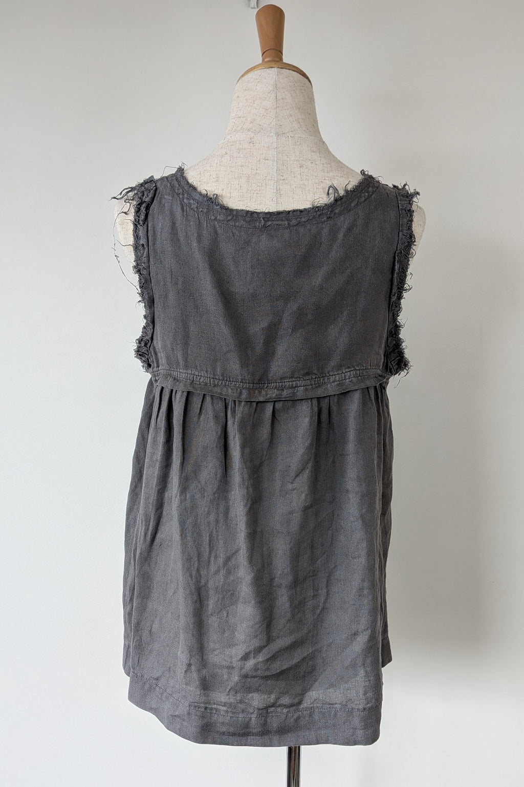 Montaigne Grey Pur Frayed Singlet Top in Linen Size S