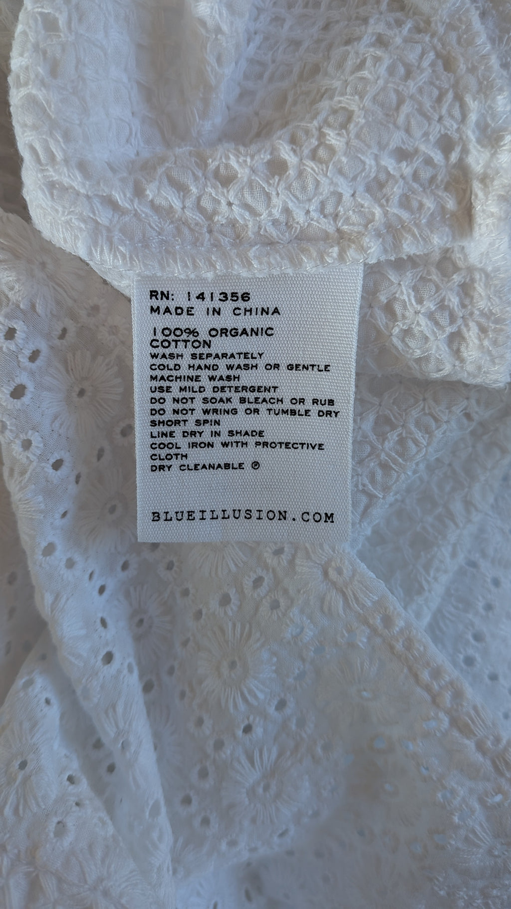 Blue Illusion 100% Organic Cotton White Embroidered Bell Sleeve Shirt Size M