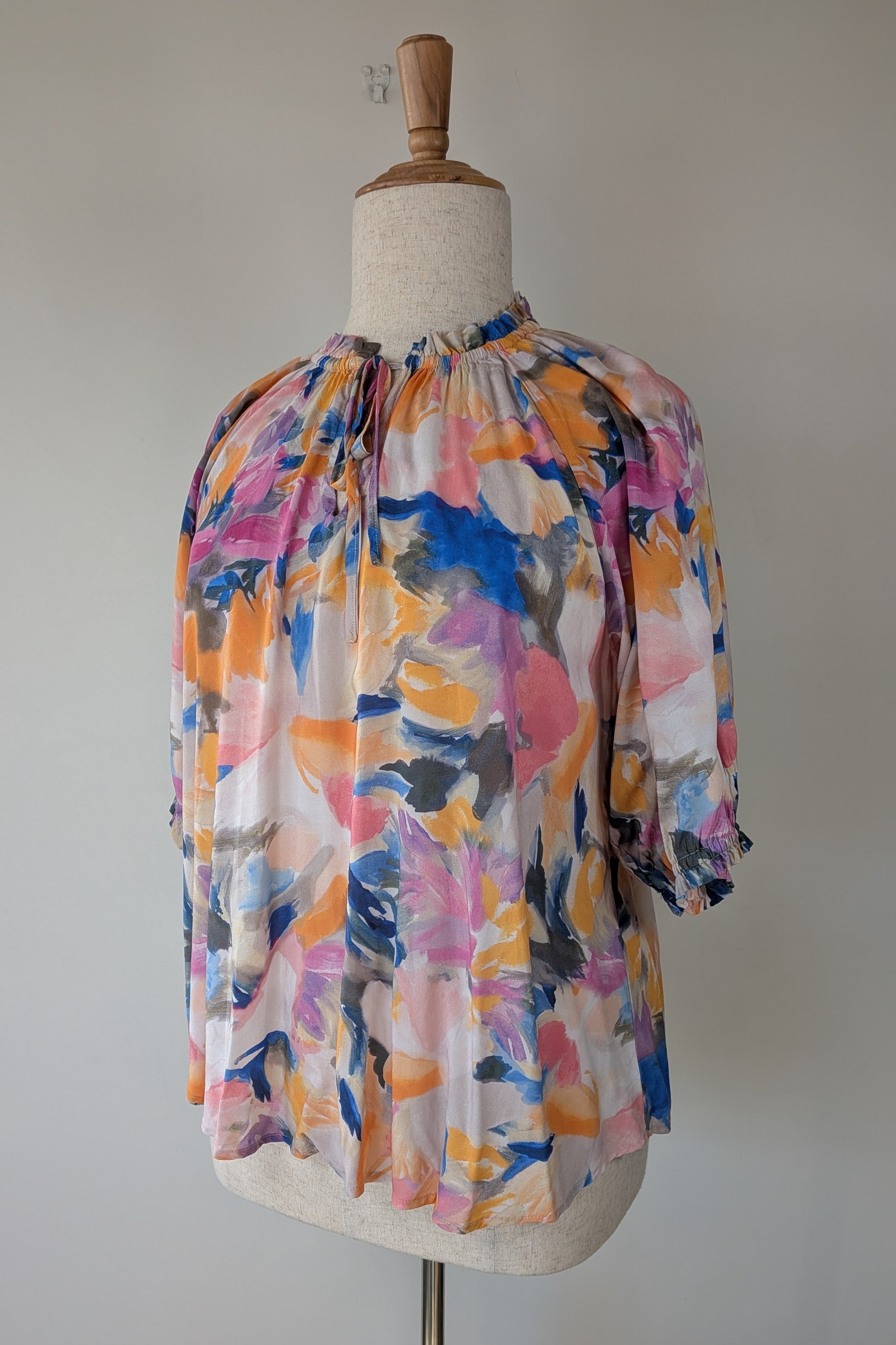 Blue Illusion Painterly Floral Print Peasant Shirt Size L