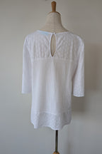 Blue Illusion 100% Organic Cotton White Embroidered Bell Sleeve Shirt Size M