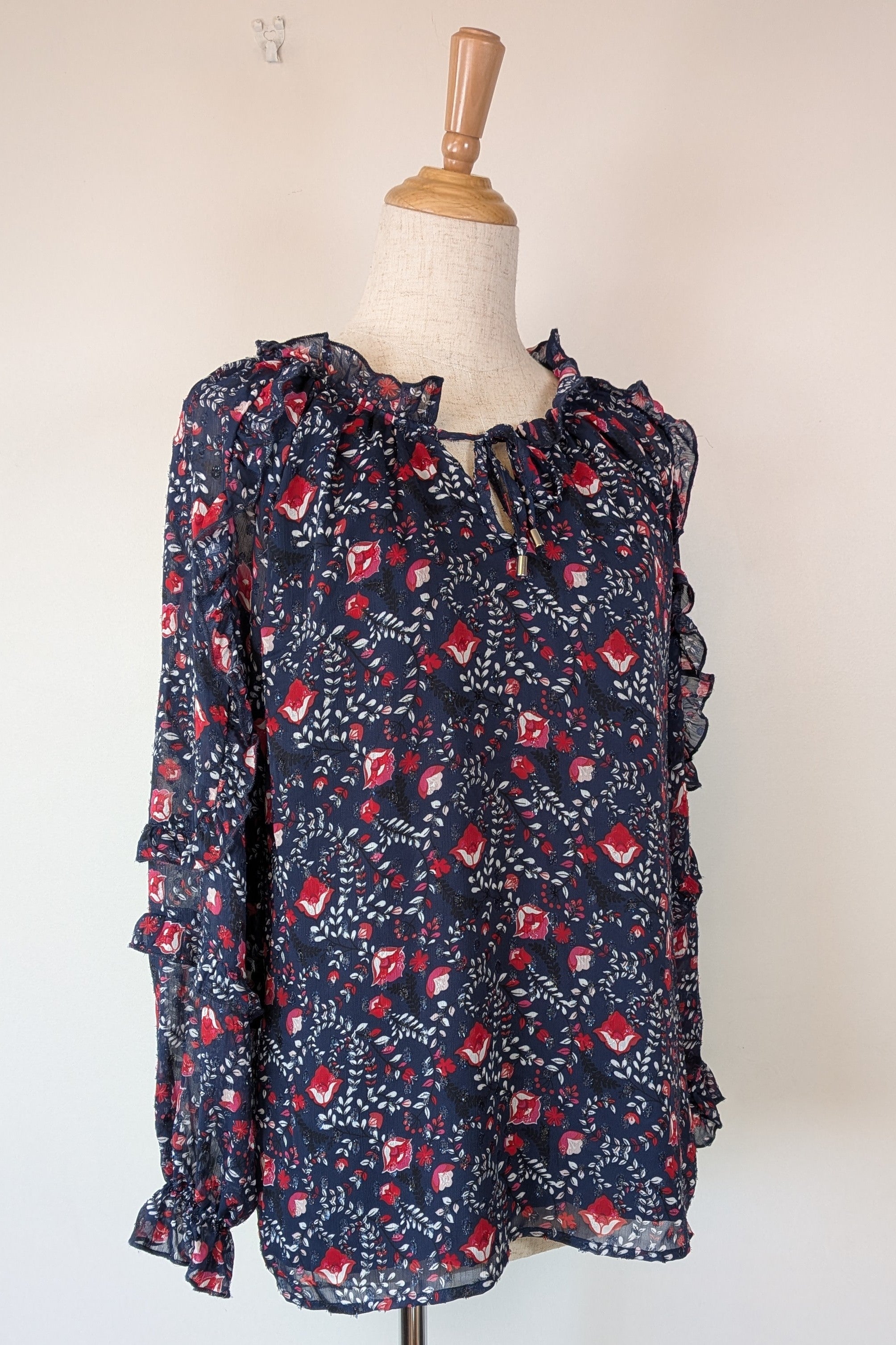 Liz Jordan Designer Collection Frill Trim Lurex Printed Top in Midnight Size 8 BNWT RRP $139.99