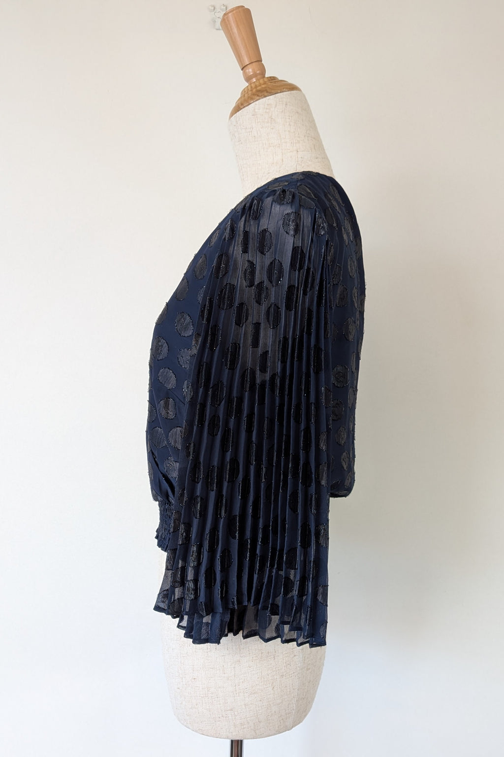 Wayne Cooper Navy Black Polka Dot Pleated Fan Sleeve Wrap Top Size 10