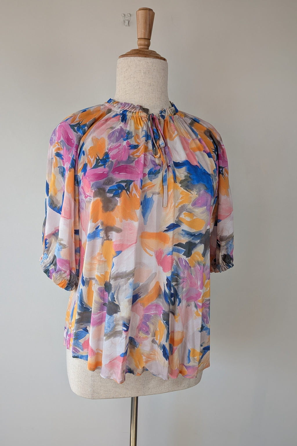 Blue Illusion Painterly Floral Print Peasant Shirt Size L