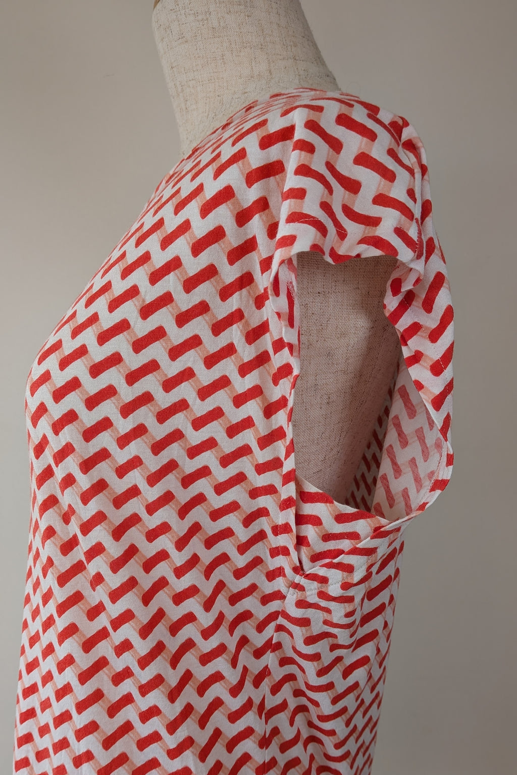 Country Road Geometric Red White Print Top Size S