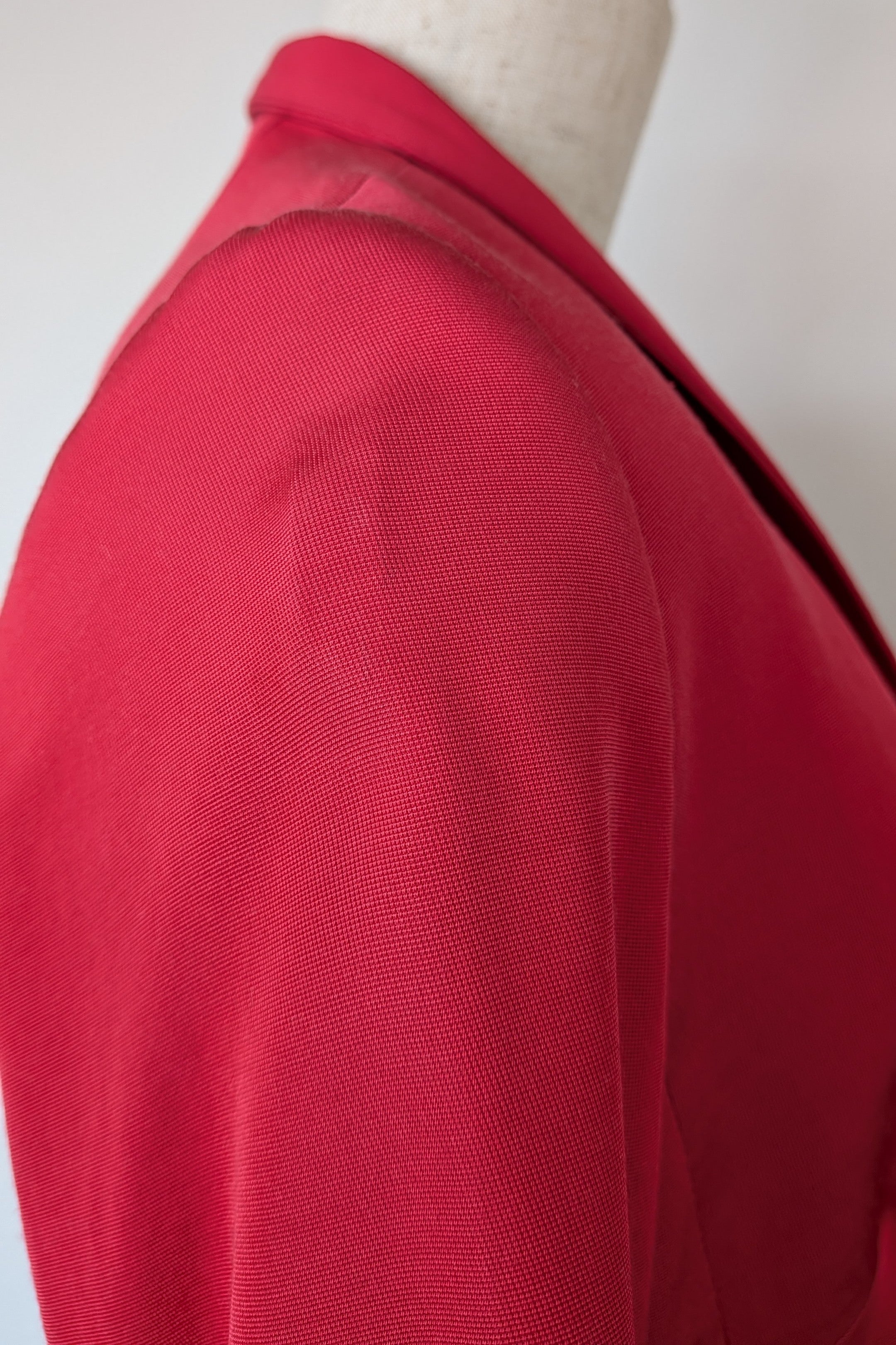 Perri Cutten Structured Cropped Blazer in Pink Size 10
