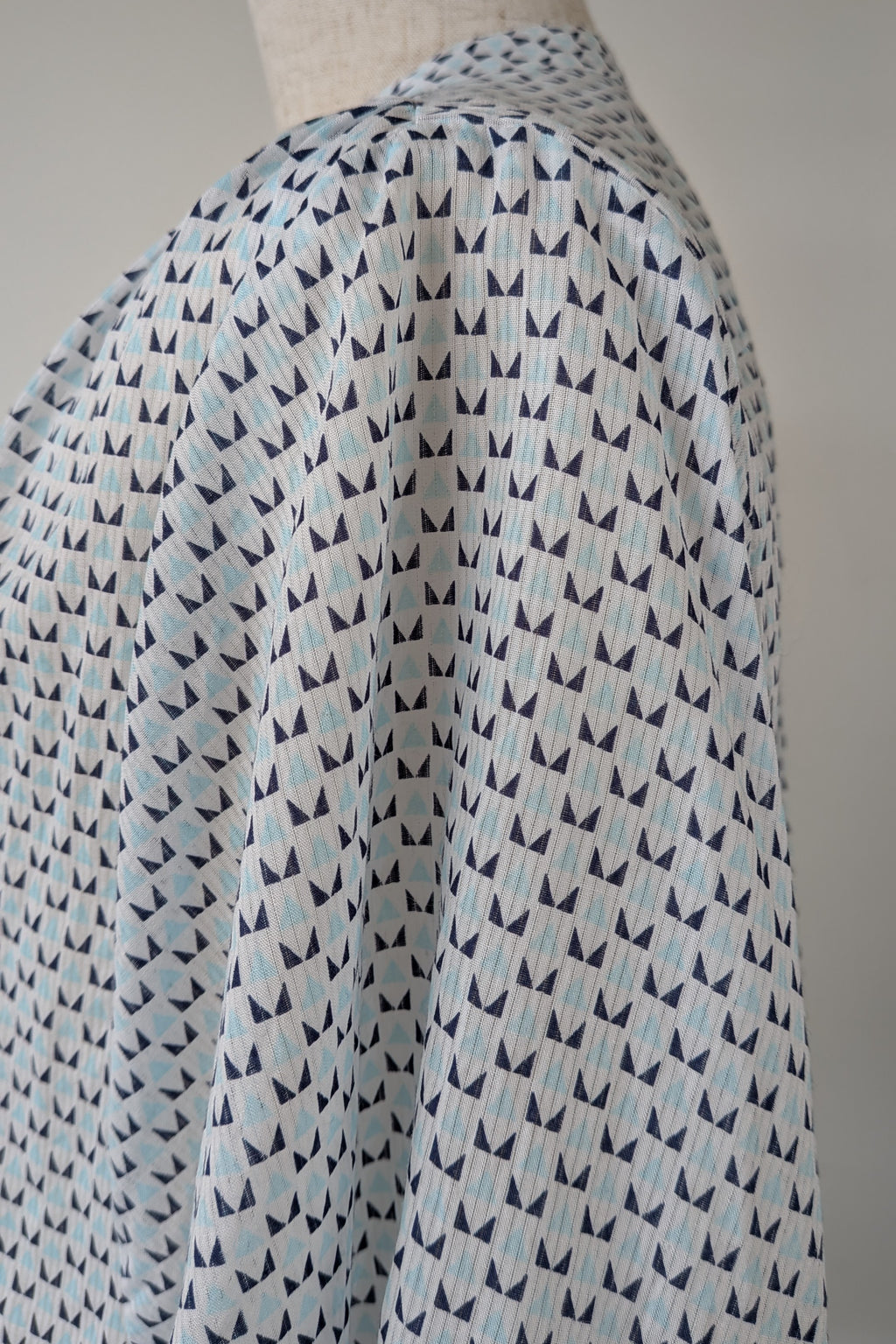 Country Road Blue Geometric Cotton Puff Sleeve Shirt Size S
