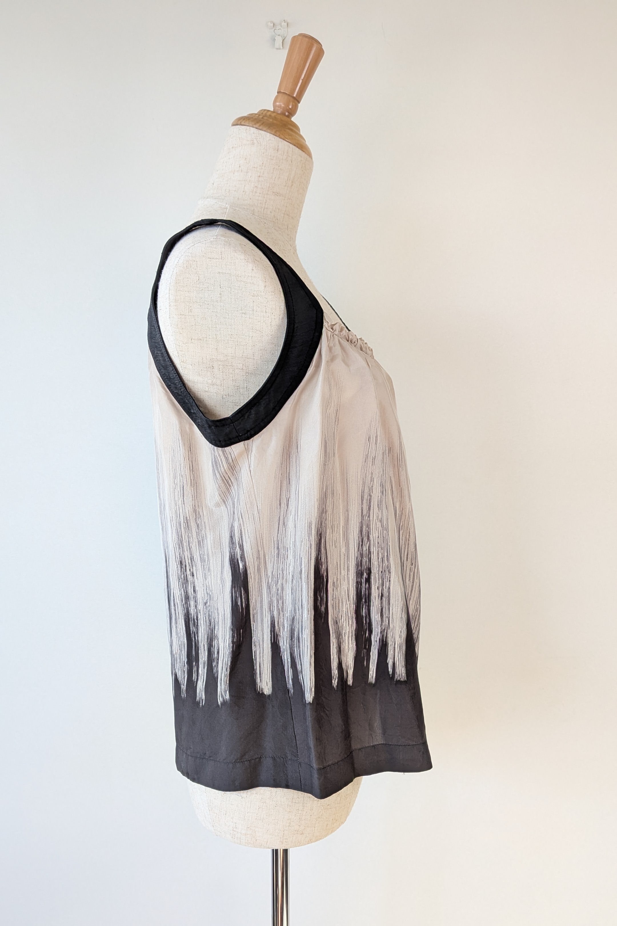 Jane Lamerton Petites Silk Abstract Monochrome Top Size 10