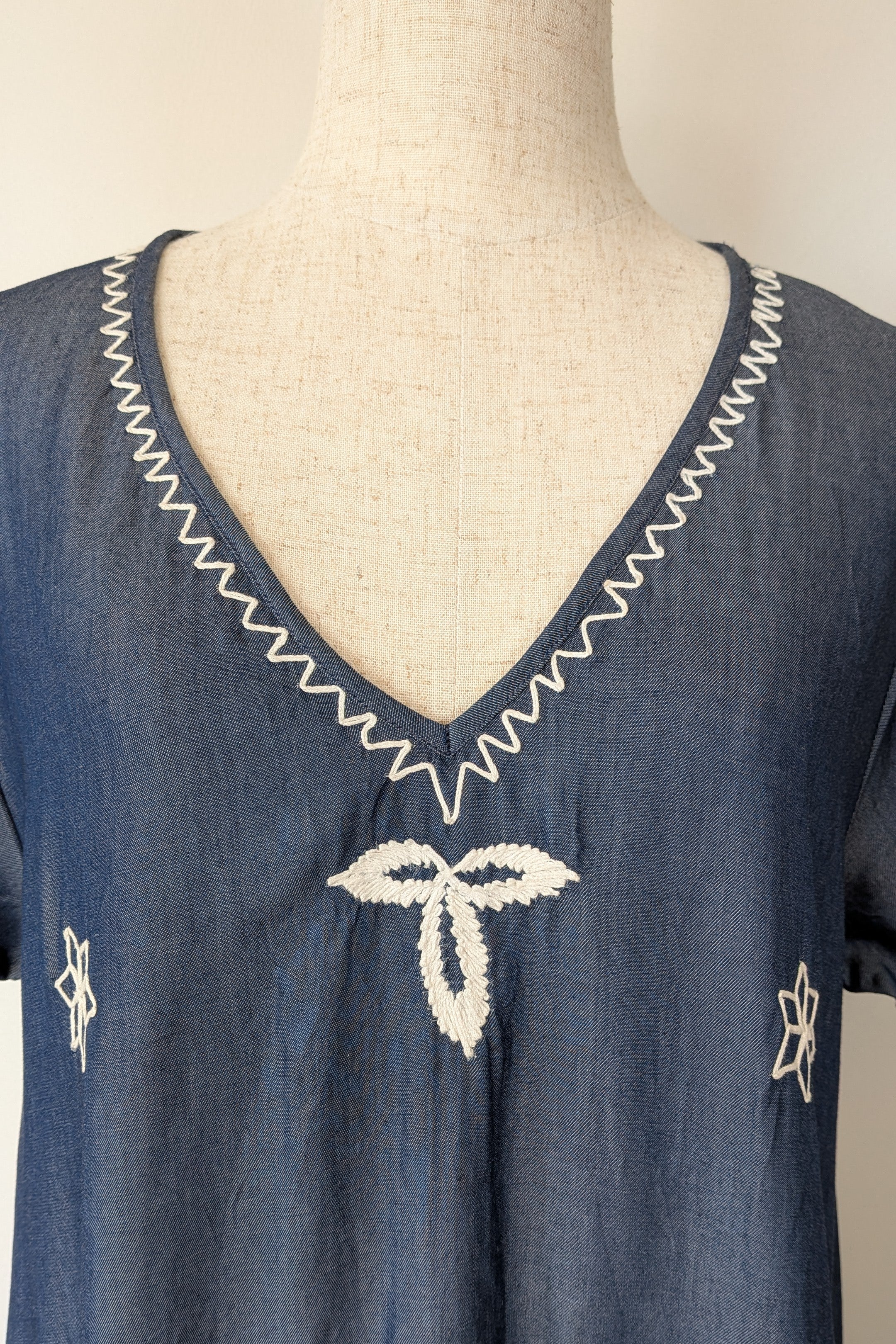 Ruby Yaya Denim Blue Embroidered Kaftan Dress Size M