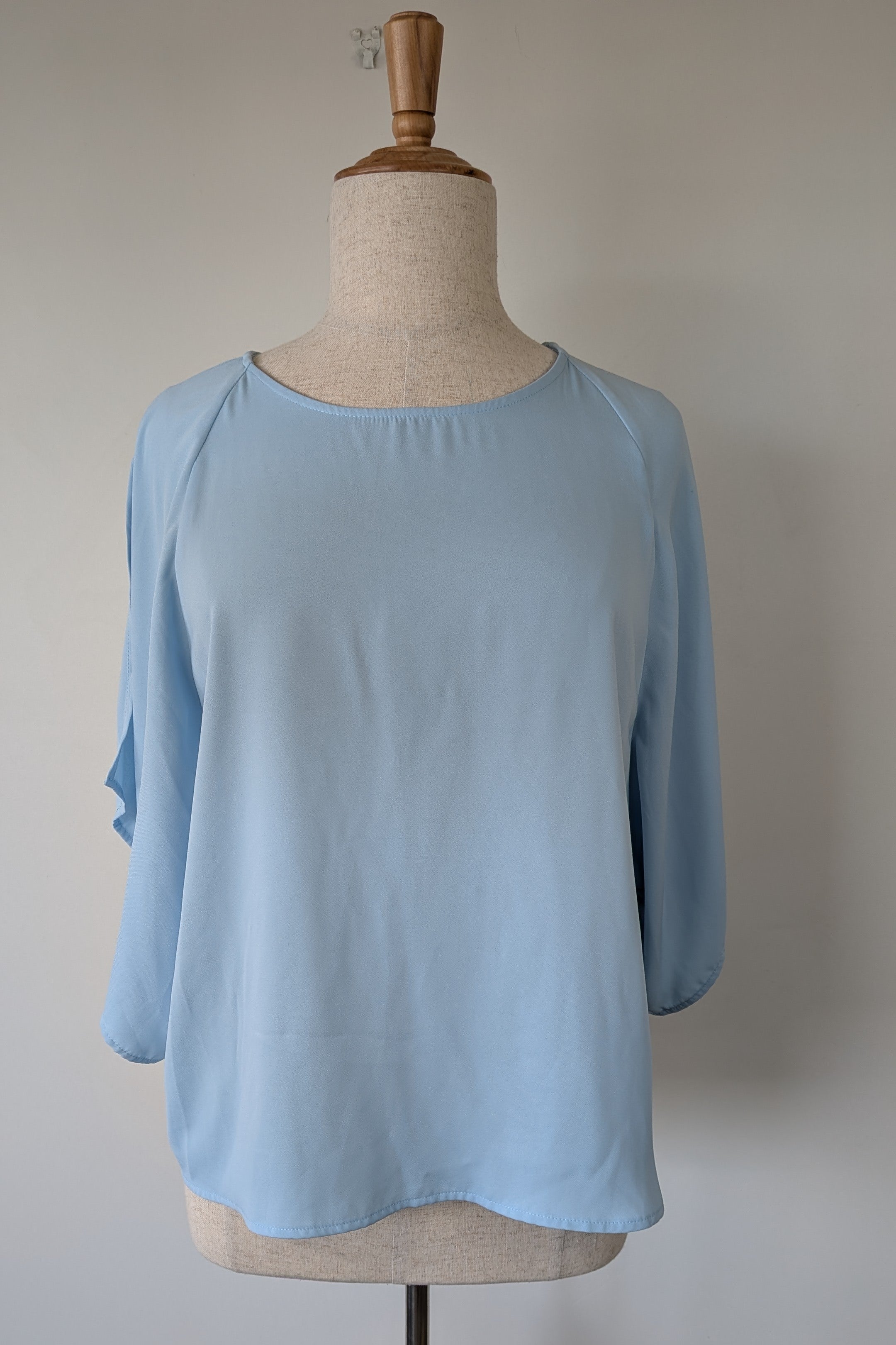 Liz Jordan Selina Top in Dream Blue Size 16 Brand New With Tags RRP $89.95