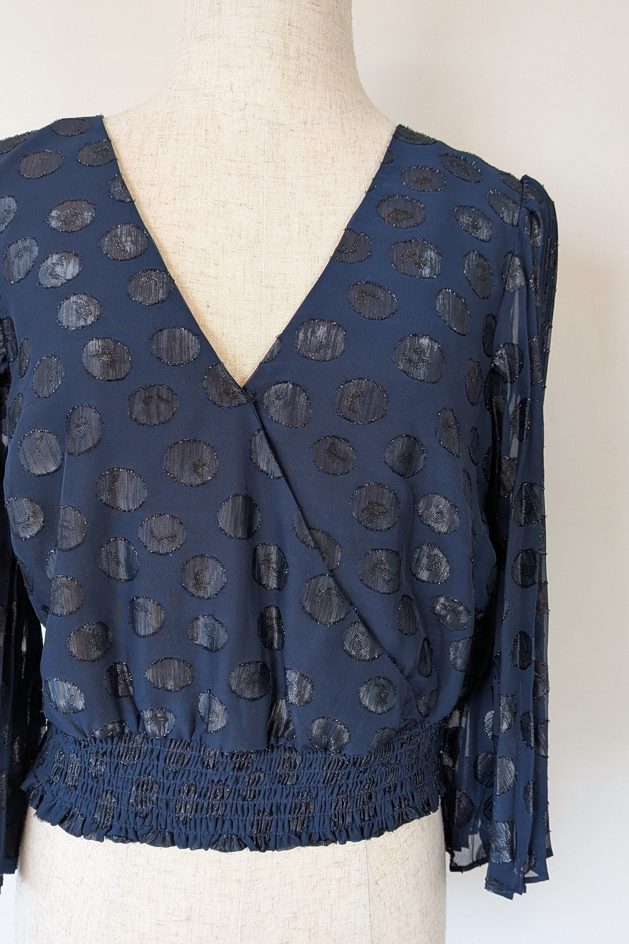 Wayne Cooper Navy Black Polka Dot Pleated Fan Sleeve Wrap Top Size 10