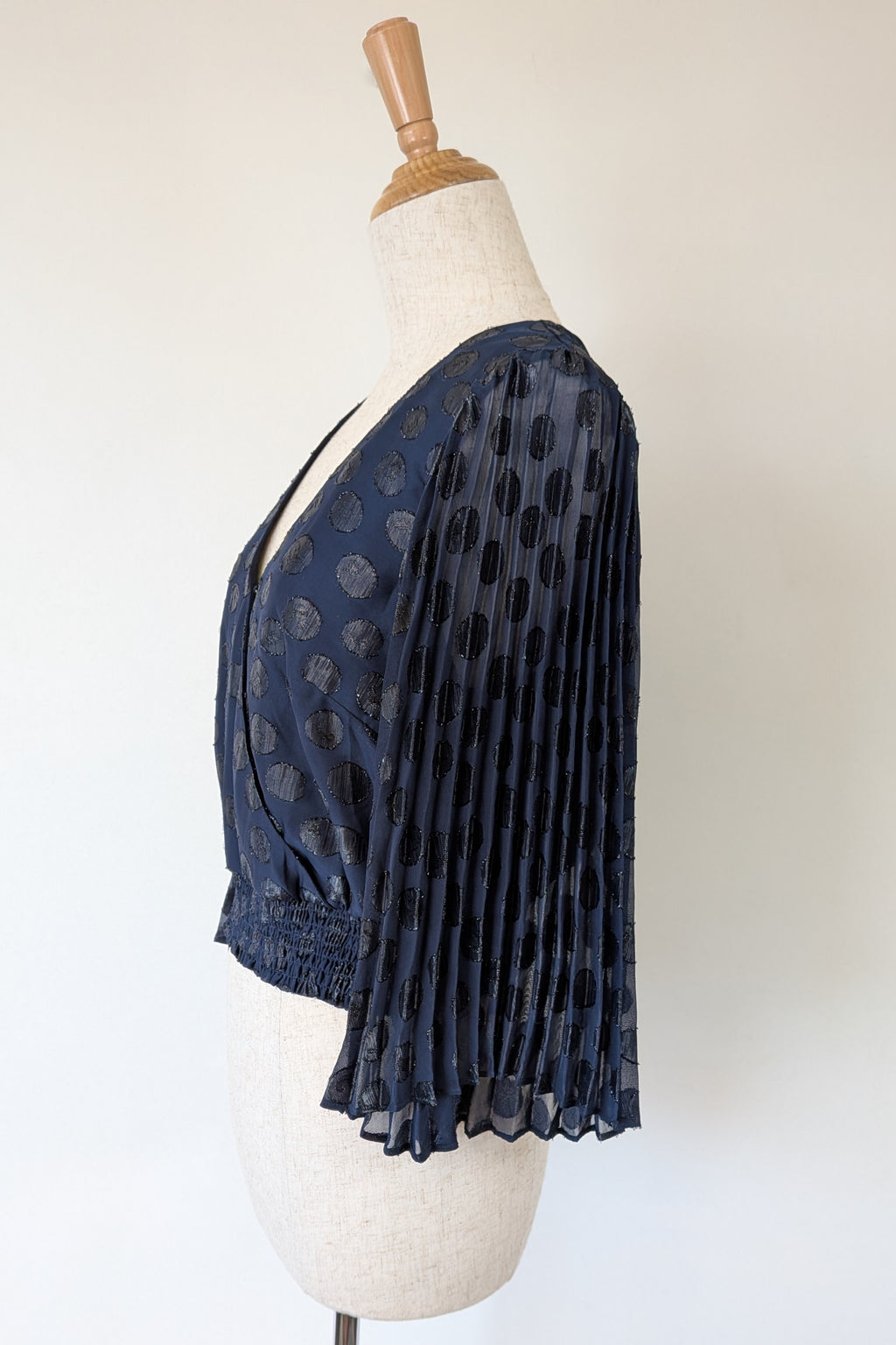 Wayne Cooper Navy Black Polka Dot Pleated Fan Sleeve Wrap Top Size 10