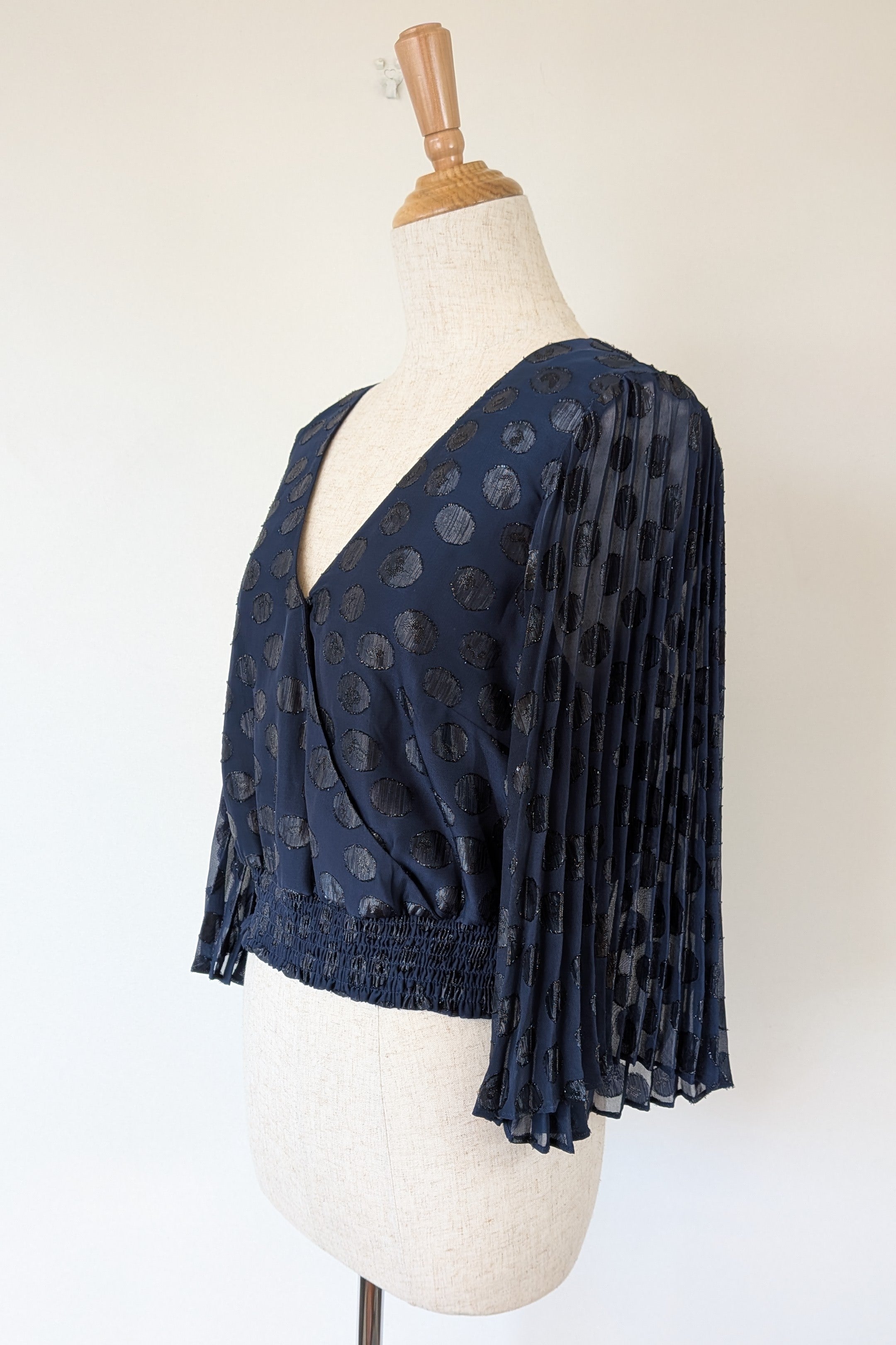 Wayne Cooper Navy Black Polka Dot Pleated Fan Sleeve Wrap Top Size 10