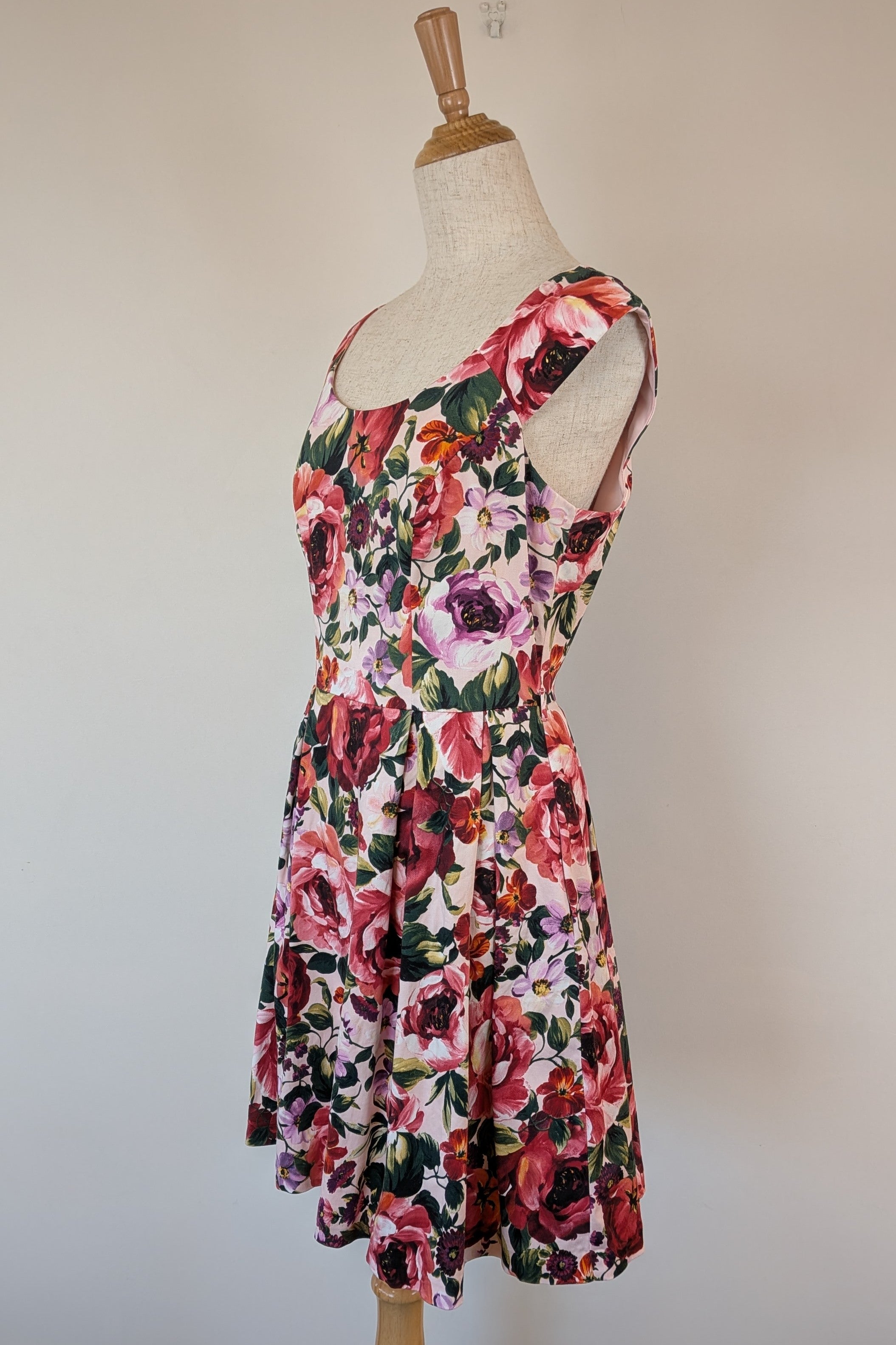 Review Fruits of the Forest Dress Size 10