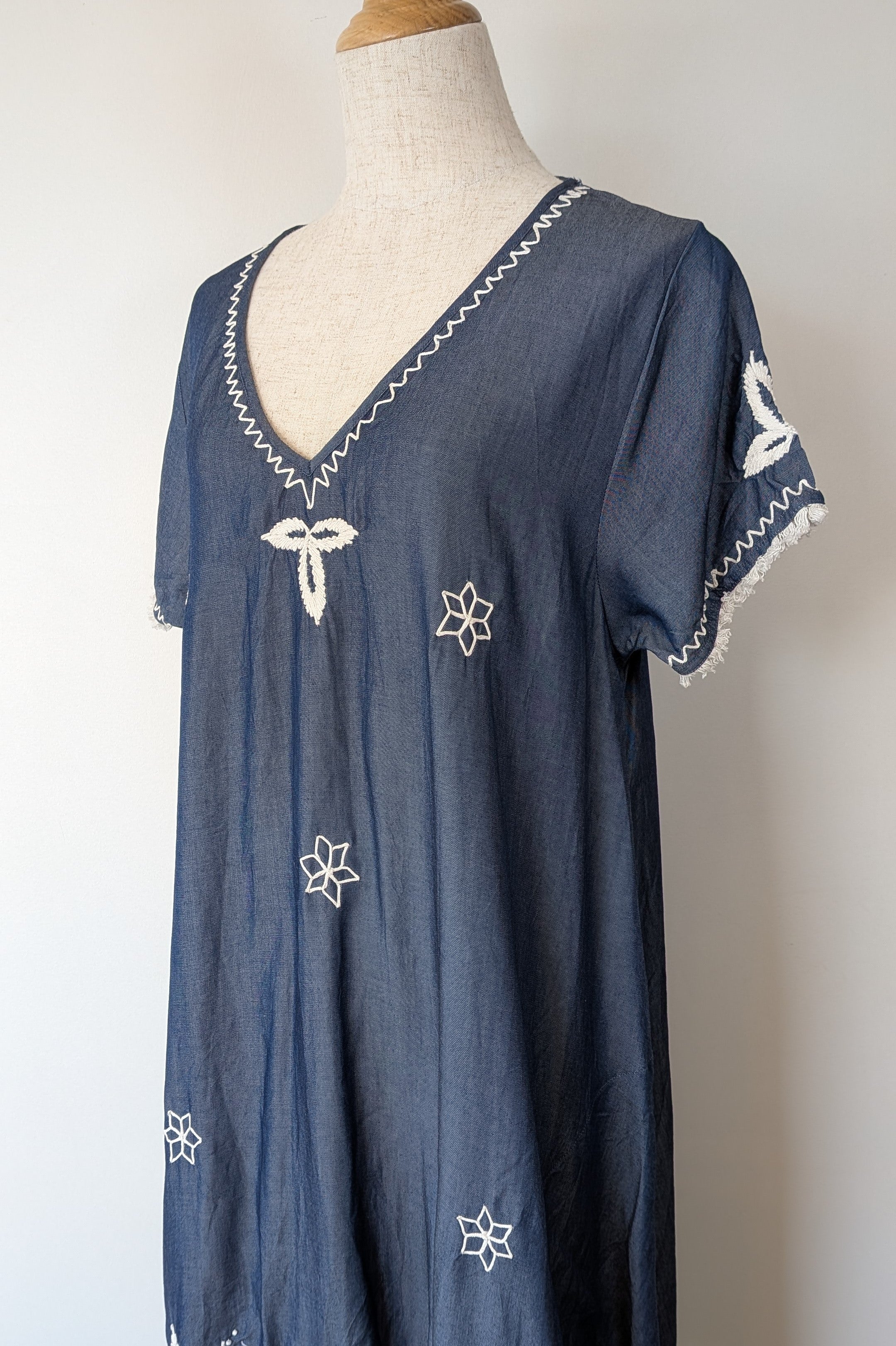 Ruby Yaya Denim Blue Embroidered Kaftan Dress Size M