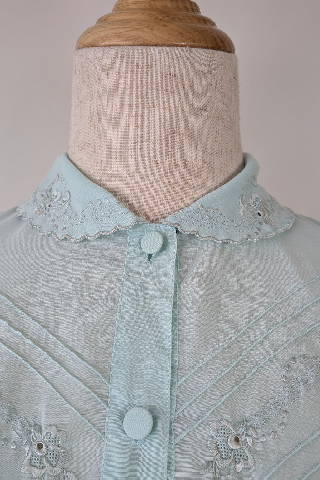 Vintage 70s Robert Lin International Blue Embroidered Blouse Size 10