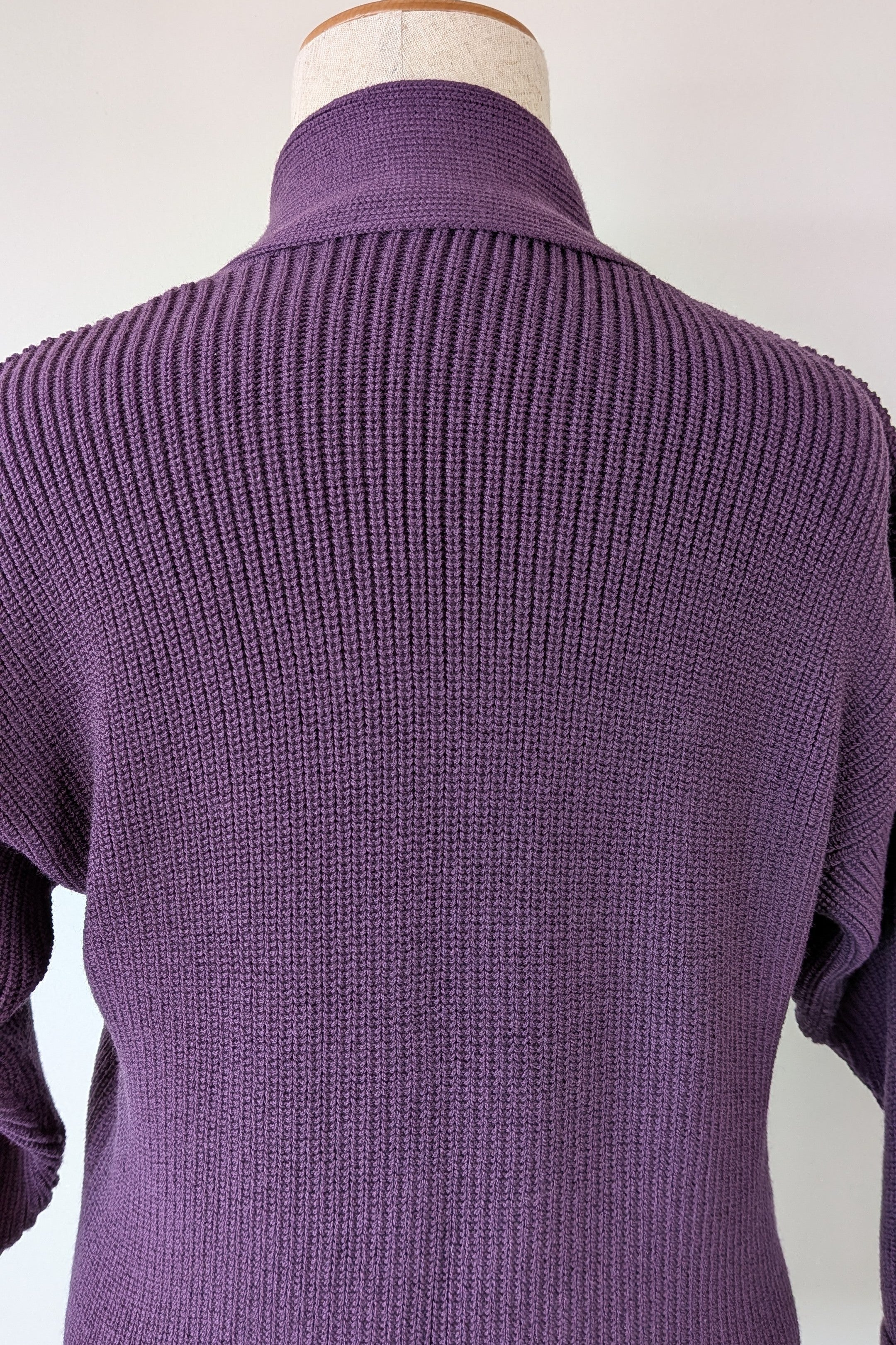 Vintage 80s Casaveen Pure New Wool Purple Cardigan (Made in Tasmania) Size 14