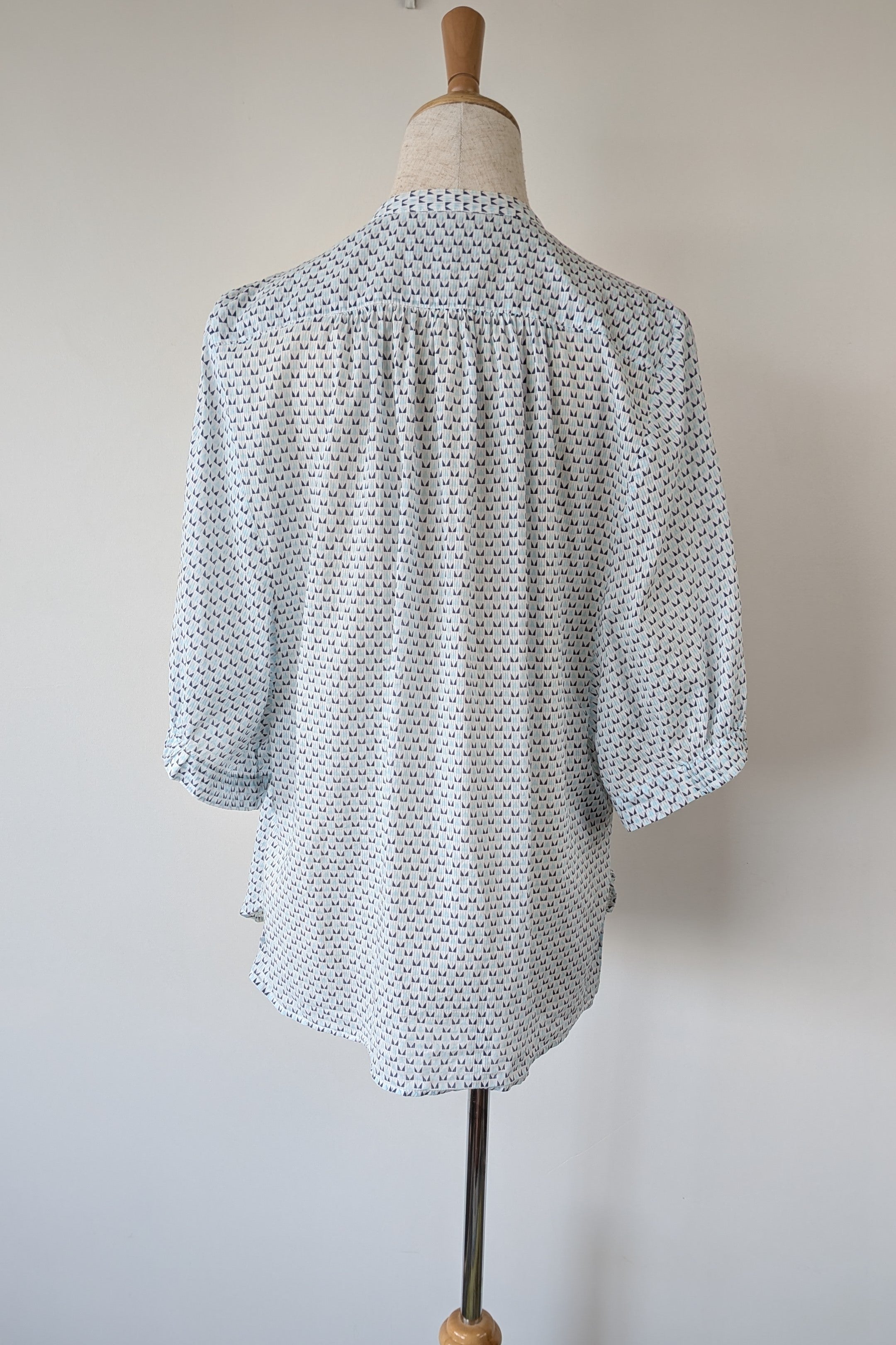 Country Road Blue Geometric Cotton Puff Sleeve Shirt Size S