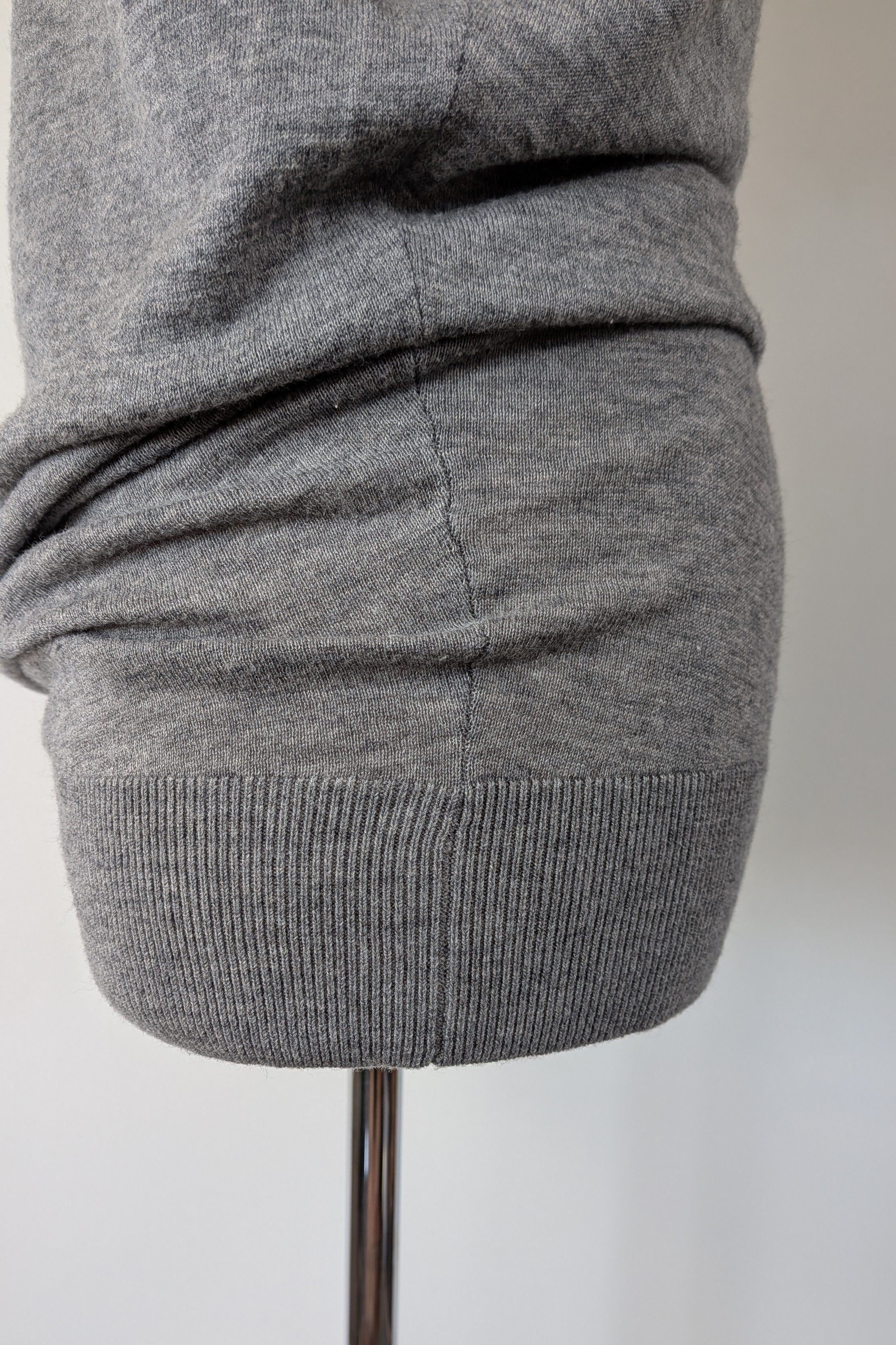 Country Road Grey Merino Wool & Silk Asymmetric Long Knit Top Size XXS