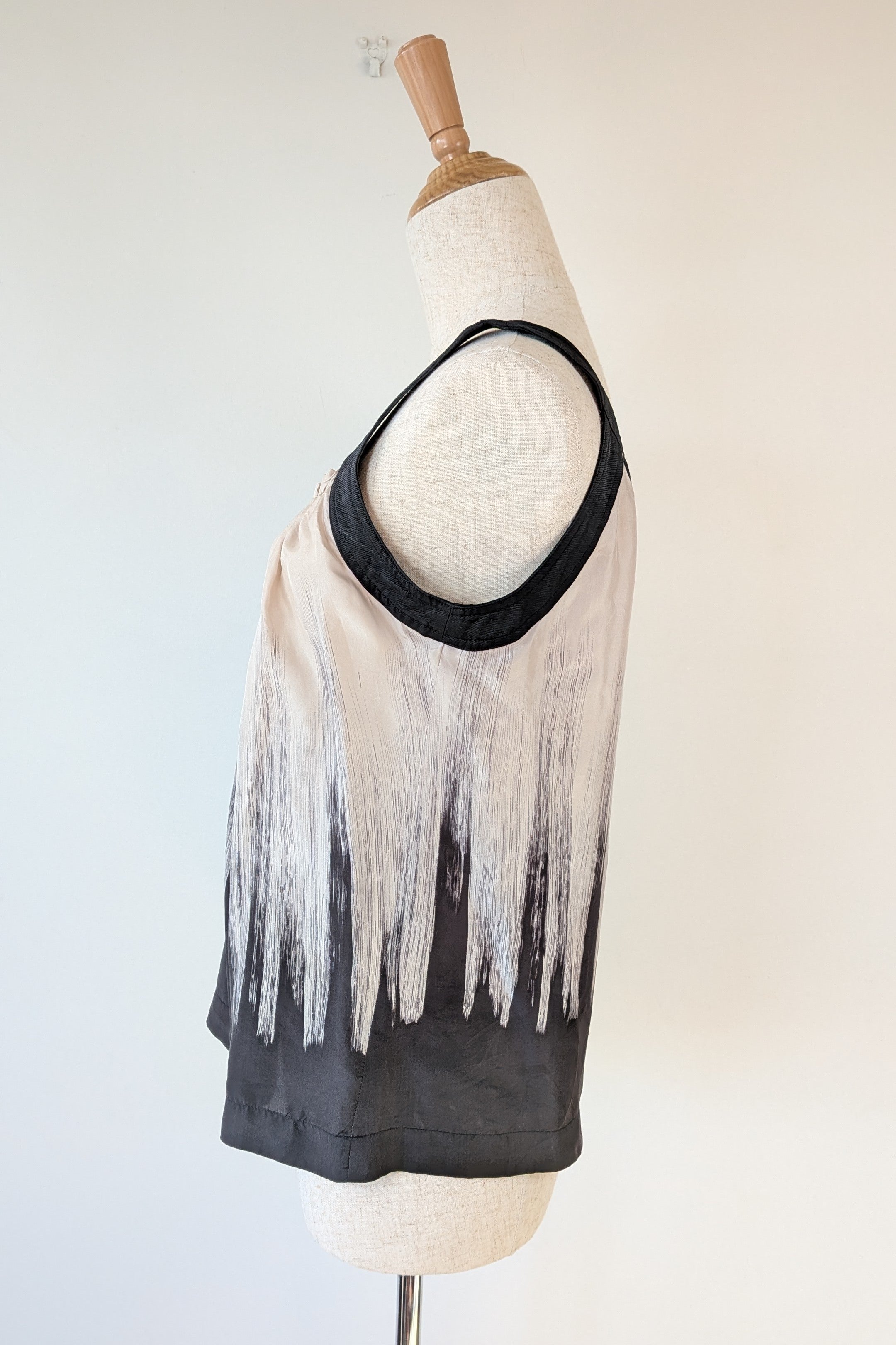 Jane Lamerton Petites Silk Abstract Monochrome Top Size 10