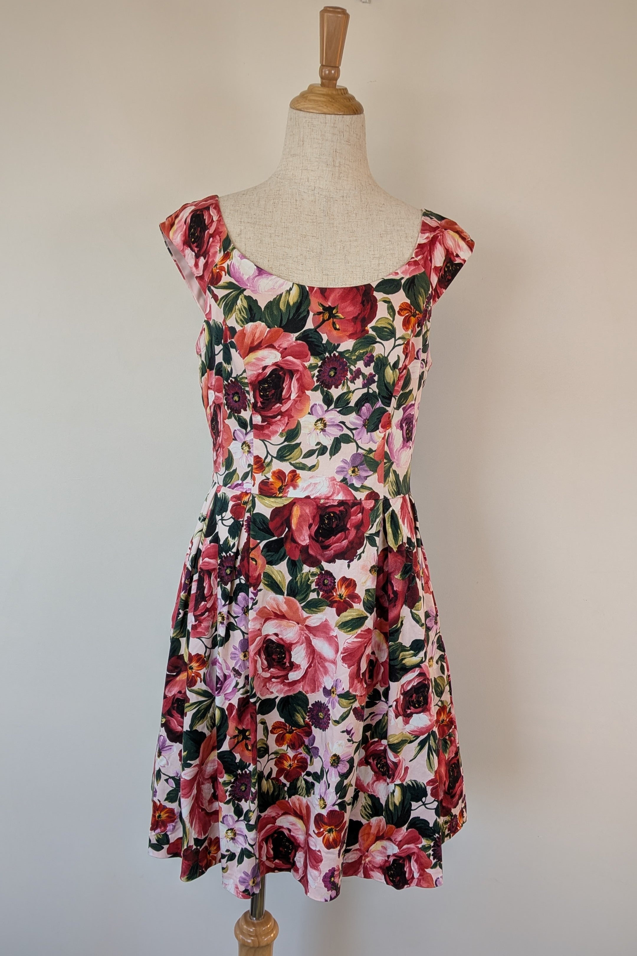 Review Fruits of the Forest Dress Size 10